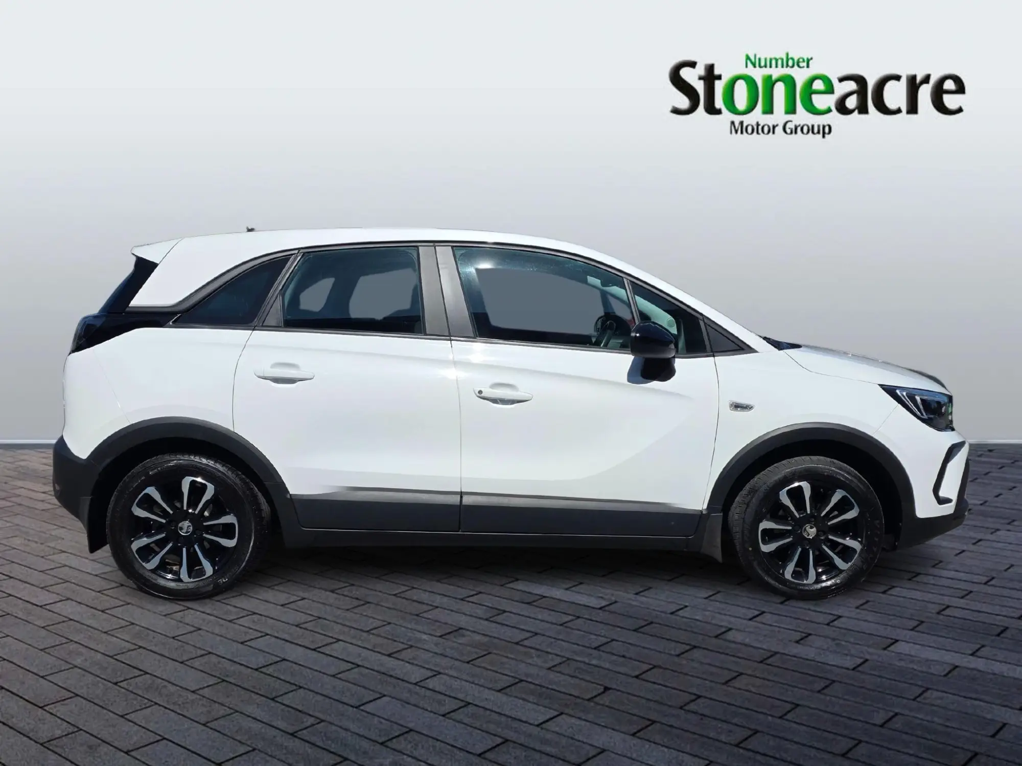 Vauxhall Crossland 1.2 Design Euro 6 (s/s) 5dr NA22UML Image 2