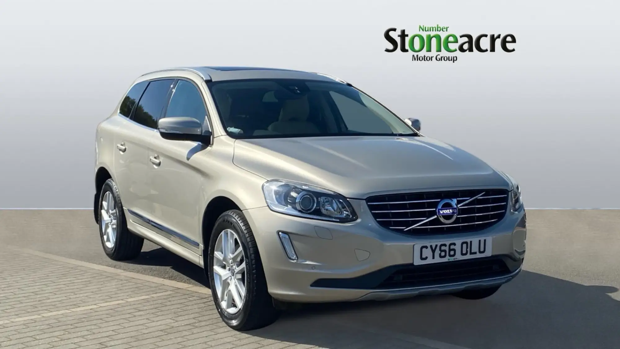 Volvo XC60 2.0 D4 SE Lux Nav Auto Euro 6 (s/s) 5dr CY66OLU Image 1
