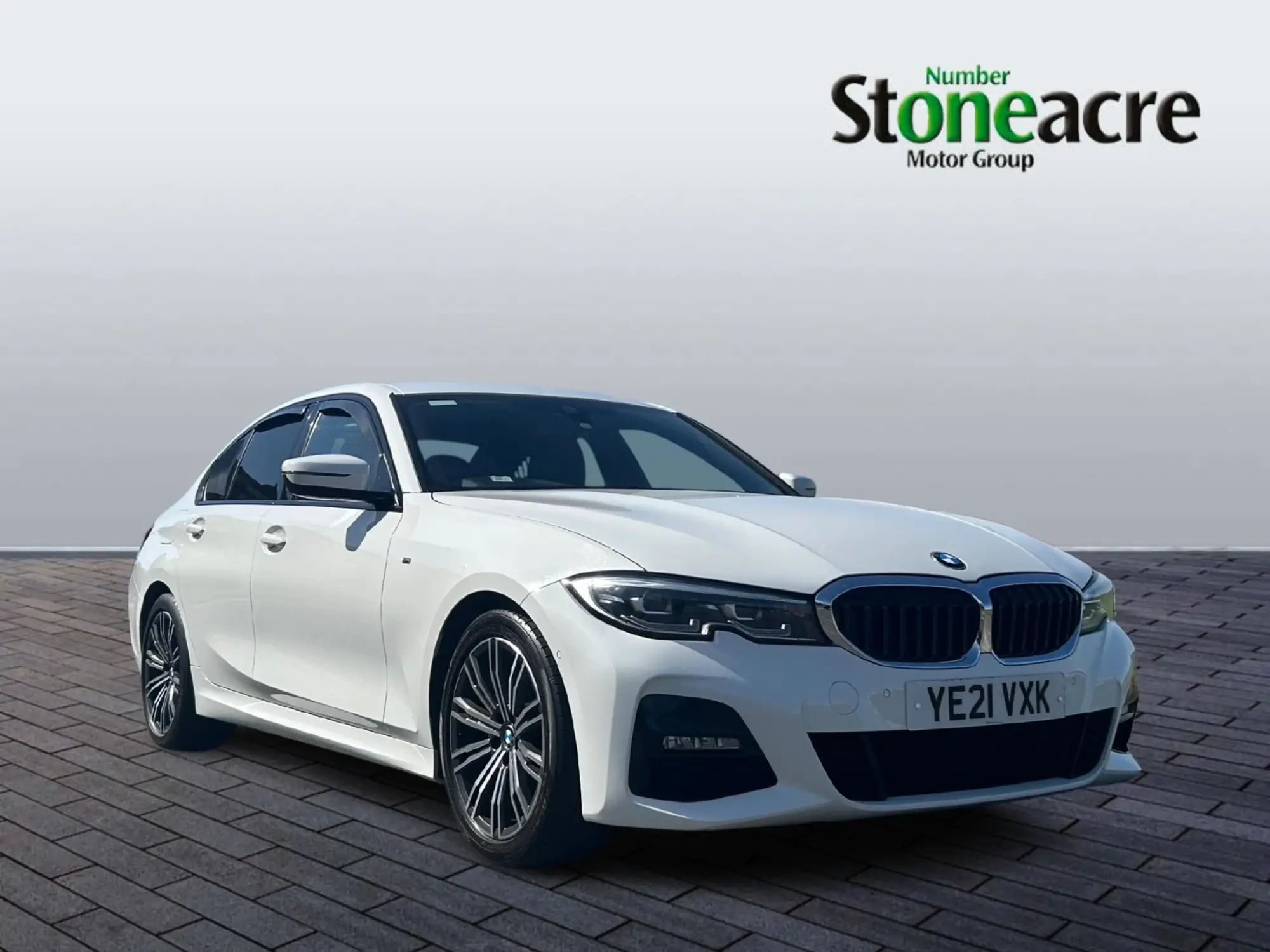 BMW 3 Series 2.0 320d MHT M Sport Auto Euro 6 (s/s) 4dr YE21VXK Image 1