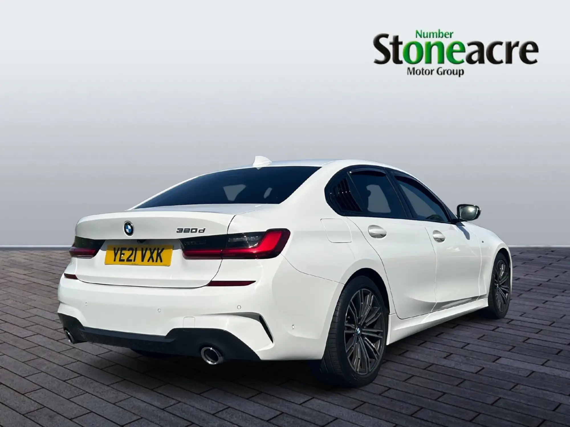 BMW 3 Series 2.0 320d MHT M Sport Auto Euro 6 (s/s) 4dr YE21VXK Image 3
