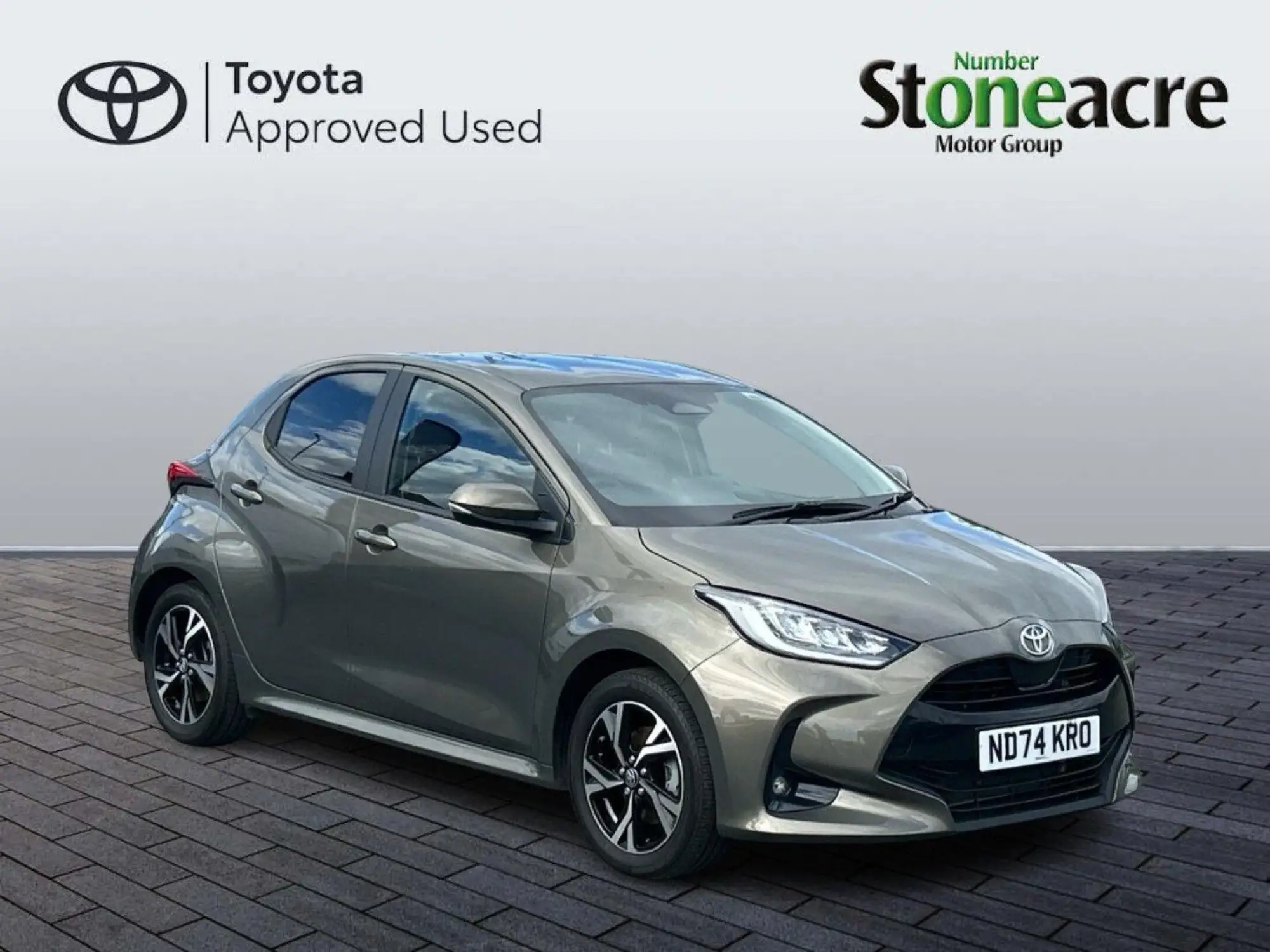 Toyota Yaris 1.5 Hybrid Design 5dr CVT ND74KRO Image 1