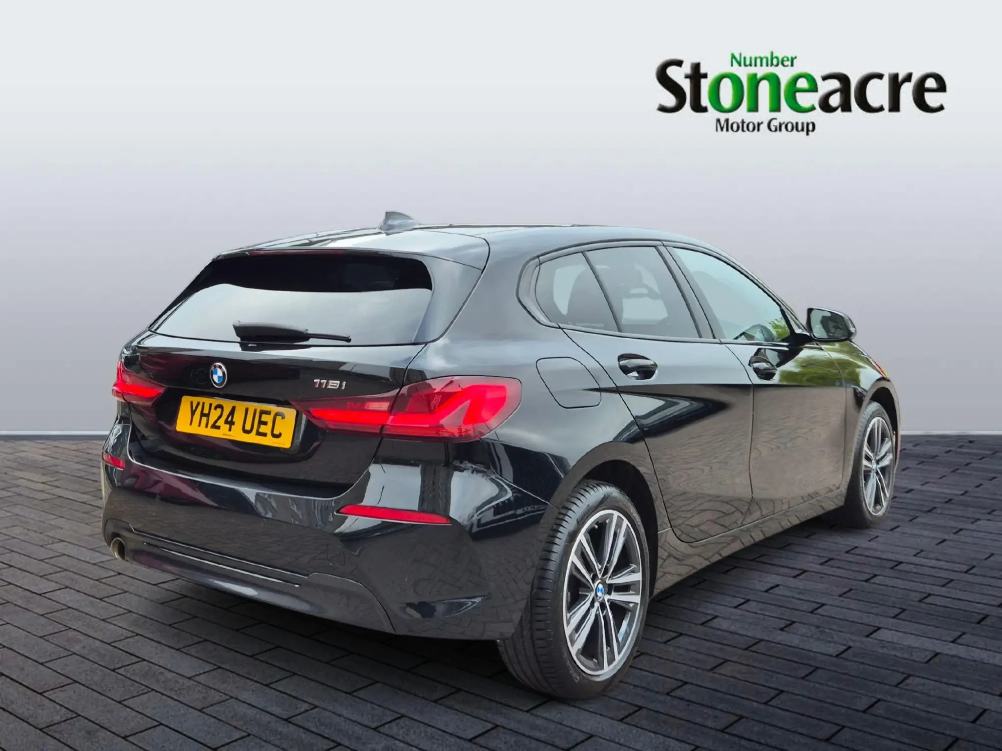 BMW 1 Series 1.5 118i Sport (LCP) DCT Euro 6 (s/s) 5dr YH24UEC Image 3