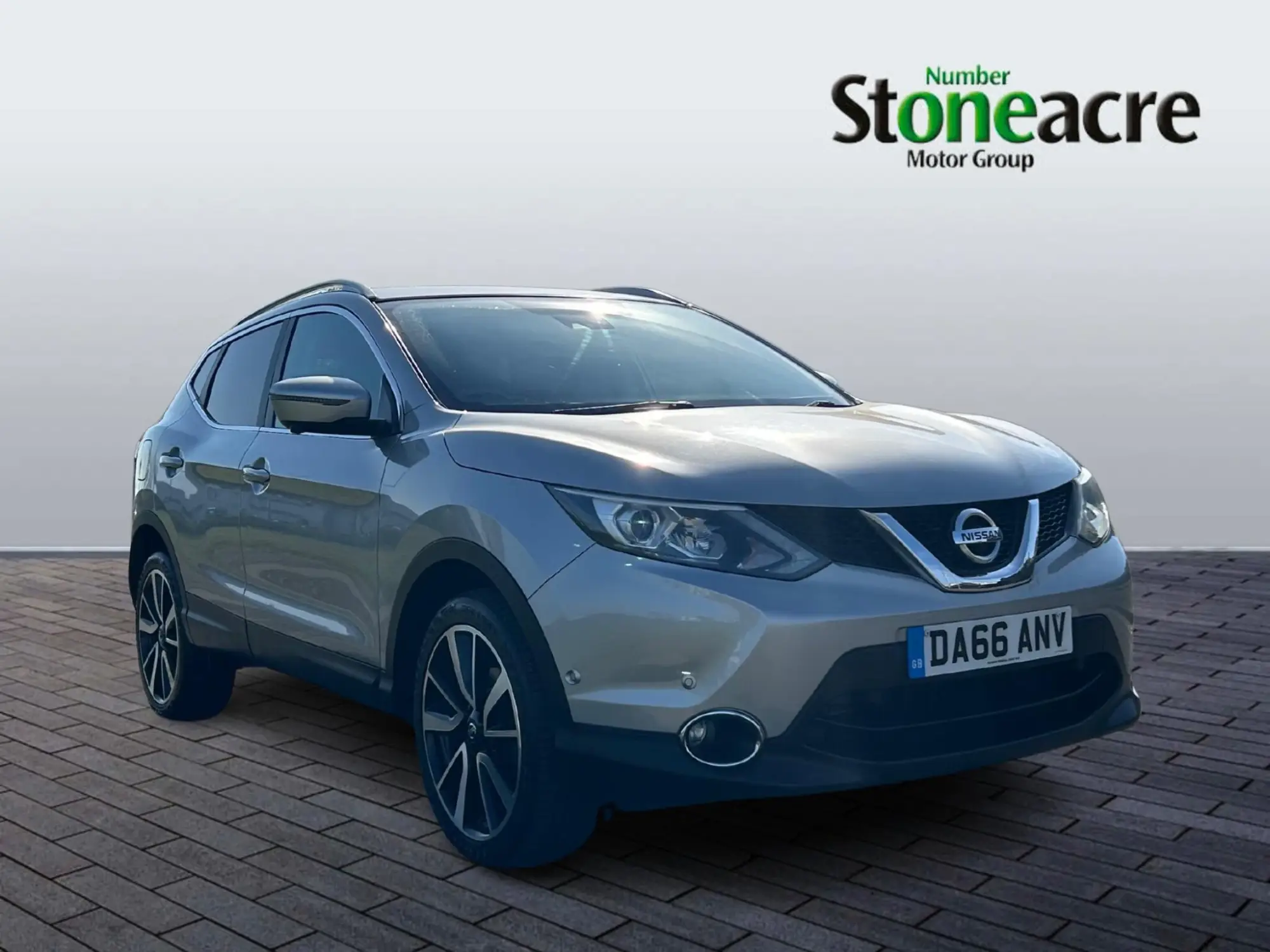 Nissan Qashqai 1.6 dCi Tekna SUV 5dr Diesel Manual 4WD Euro 6 (s/s) (130 ps) DA66ANV Image 1