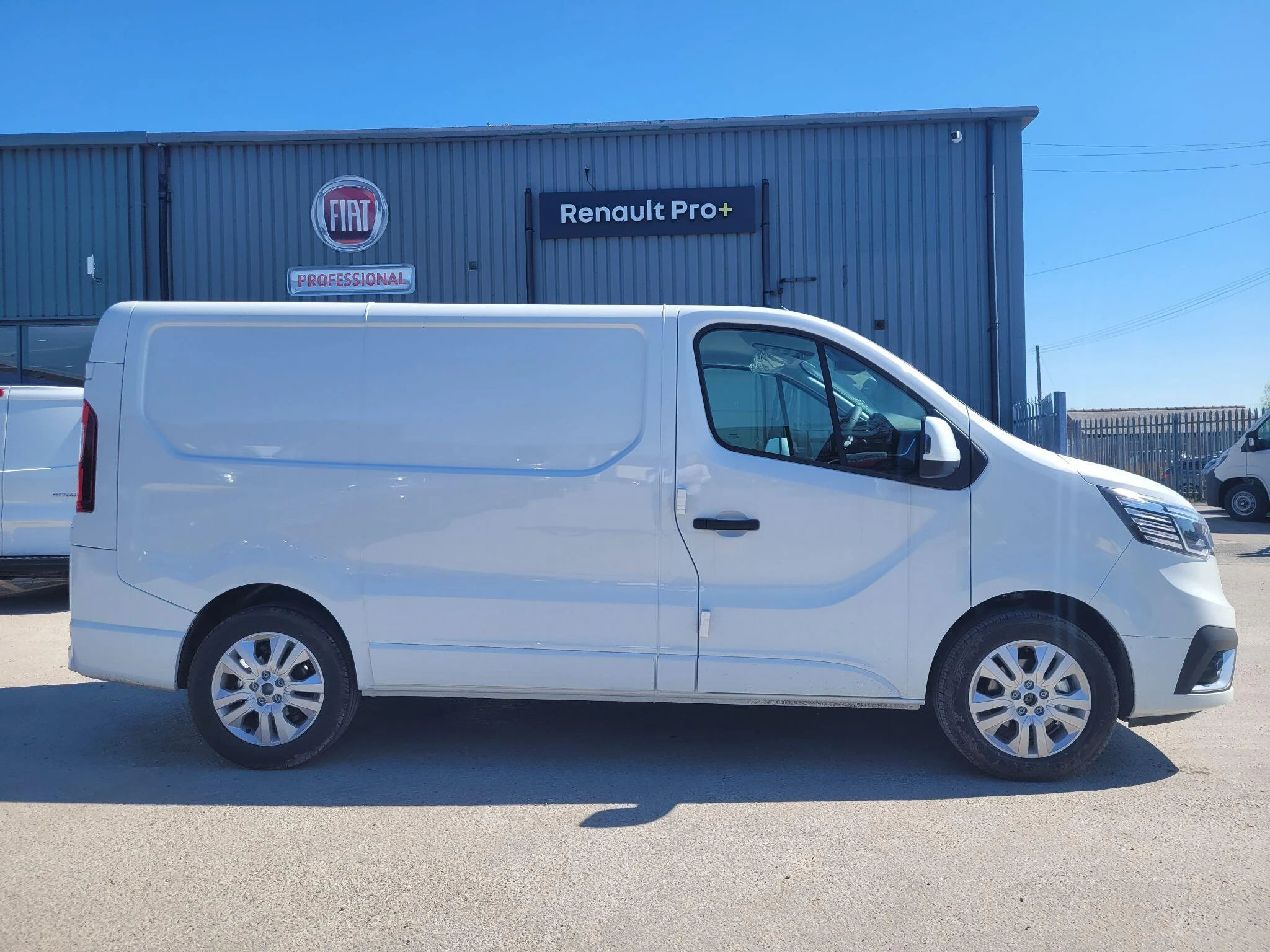 Renault Trafic undefined 2.0 dCi Blue SL30 Extra Auto L1 H1 Euro 6 (s/s) 5dr