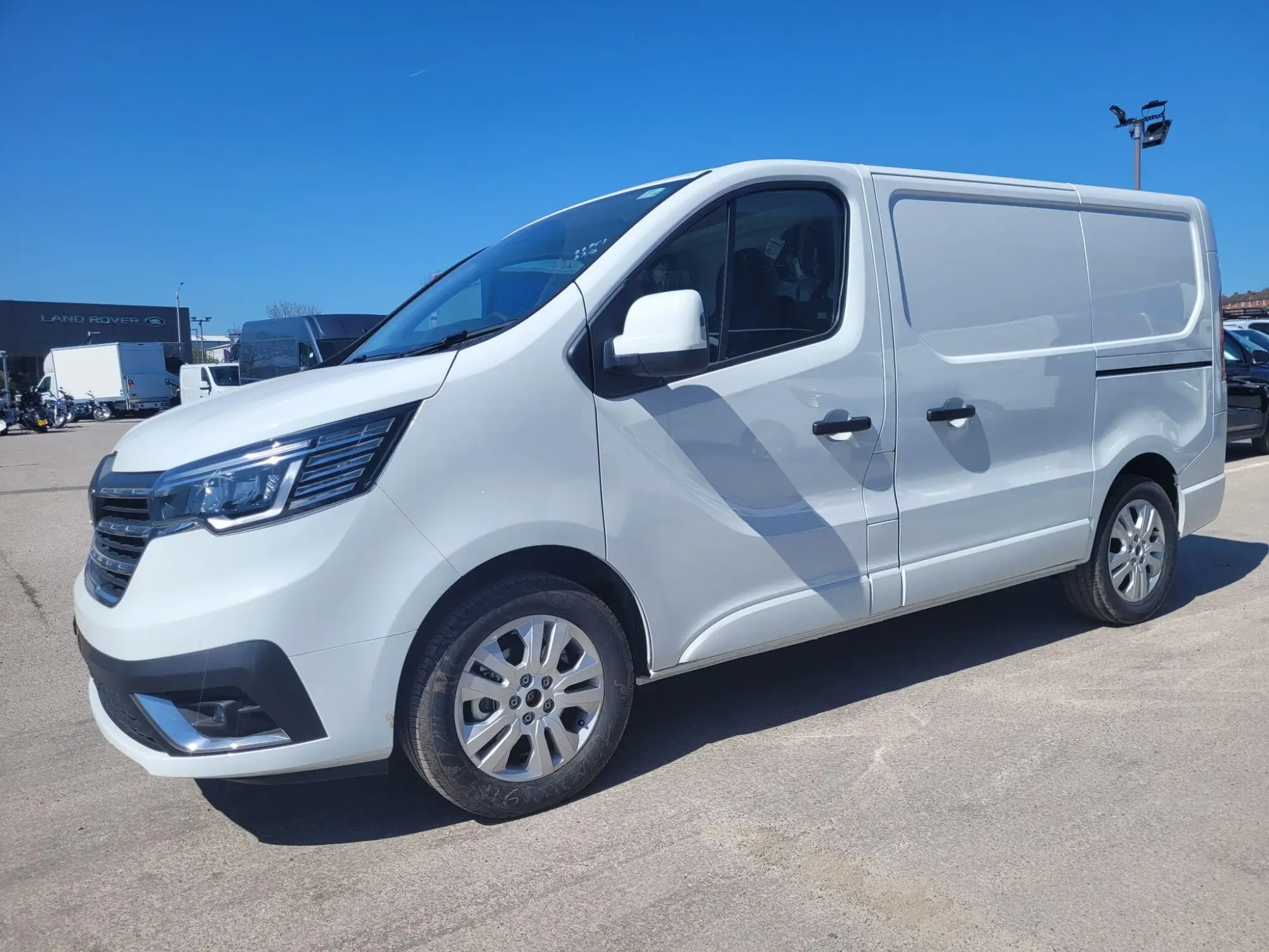 Renault Trafic Image 6