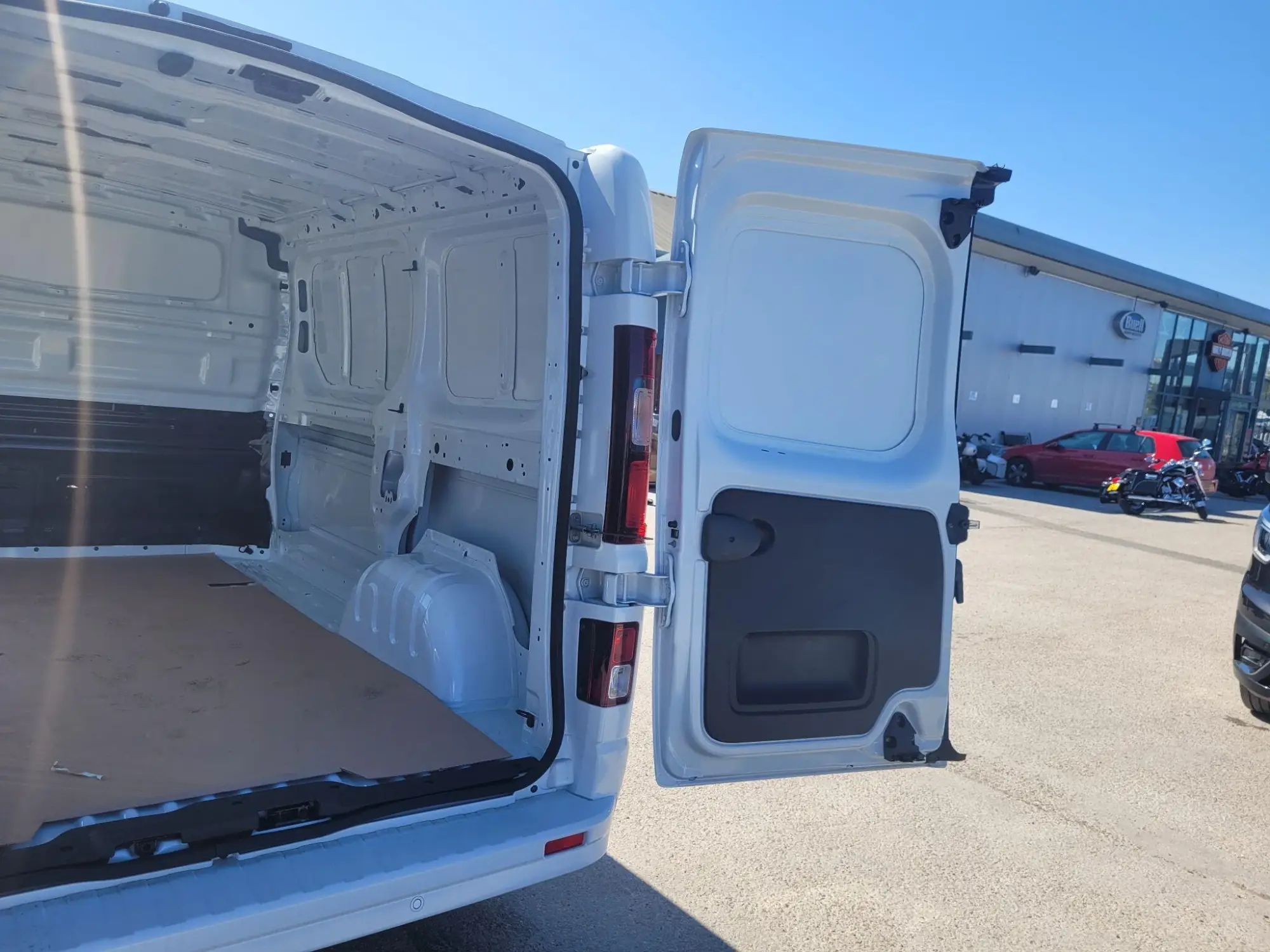 Renault Trafic Image 11 Renault Trafic Image 11