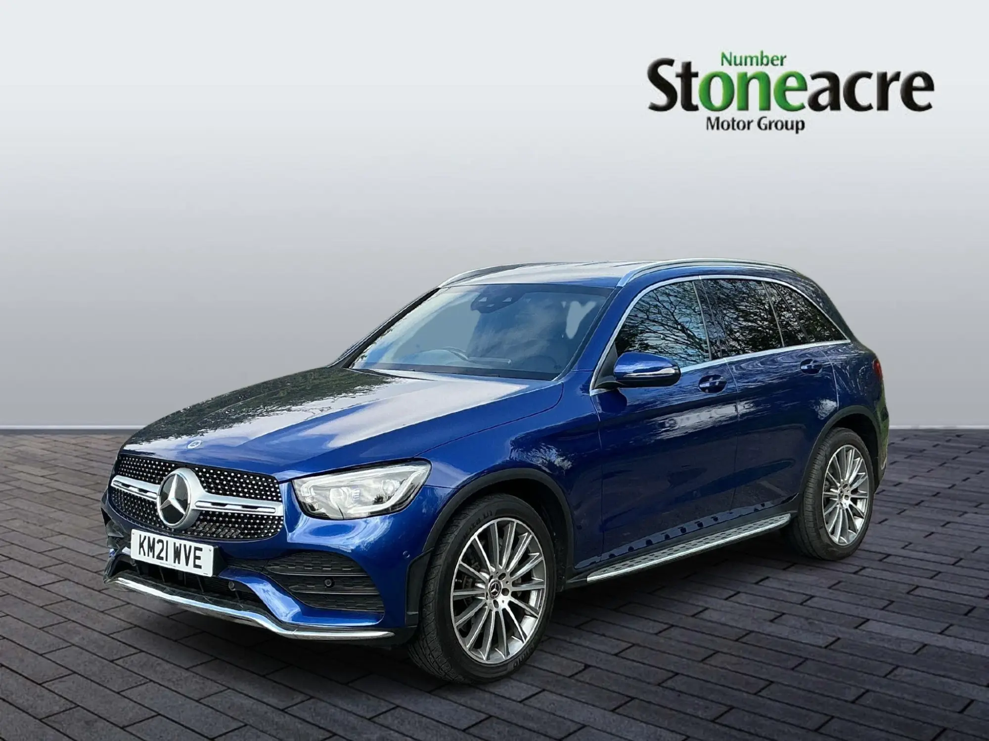 Mercedes-Benz GLC 2.0 GLC220d AMG Line (Premium) G-Tronic+ 4MATIC Euro 6 (s/s) 5dr KM21WVE Image 3