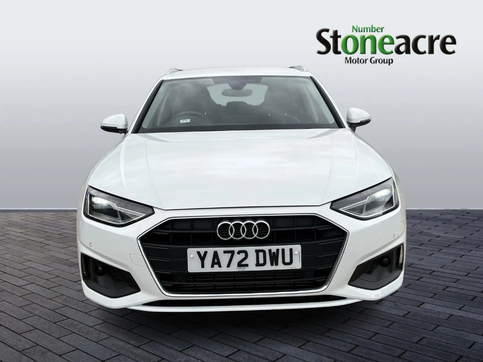 Audi A4 Avant 2.0 TFSI 35 Technik S Tronic Euro 6 (s/s) 5dr YA72DWU Image 2