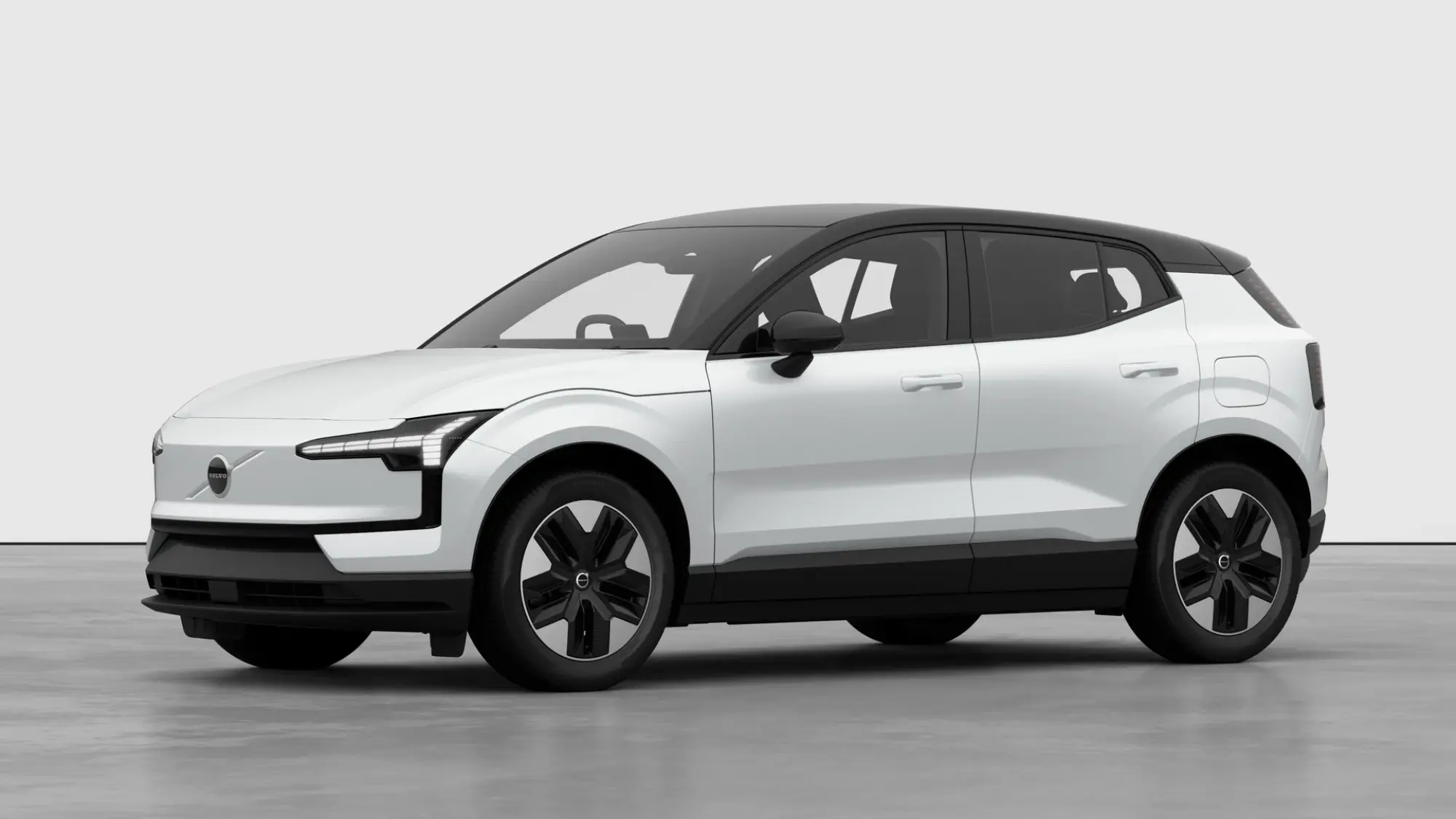 Volvo EX30 200kW Single Motor Plus 51kWh 5dr Auto Image 1