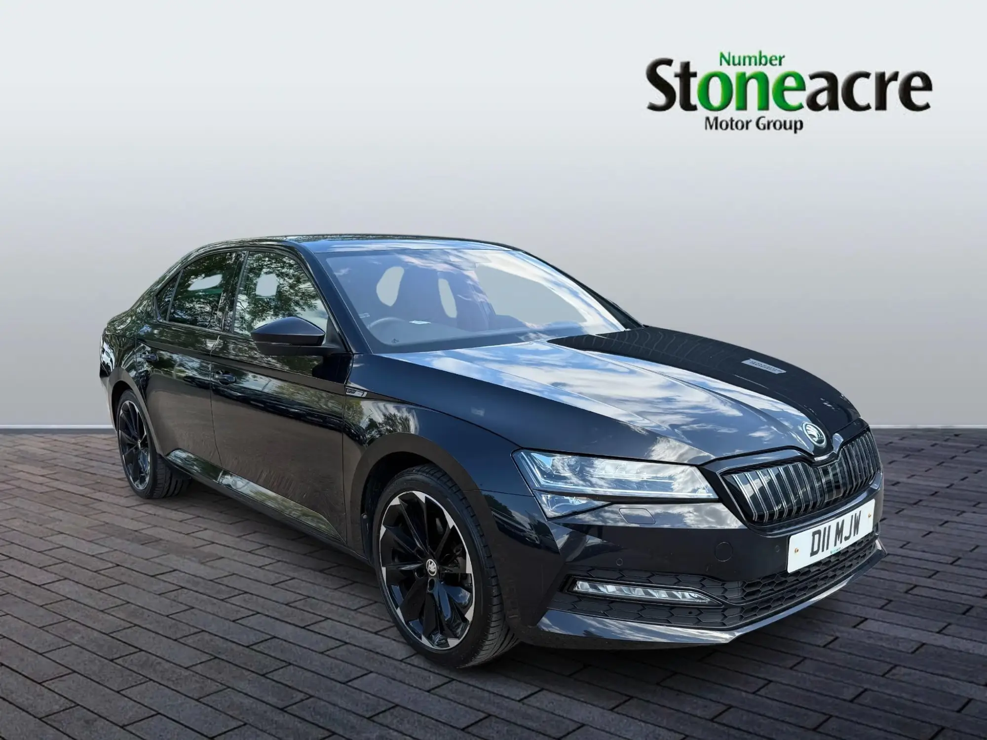 Skoda Superb 1.4 TSI iV 13kWh SportLine Plus DSG Euro 6 (s/s) 5dr AJ21BBE Image 1