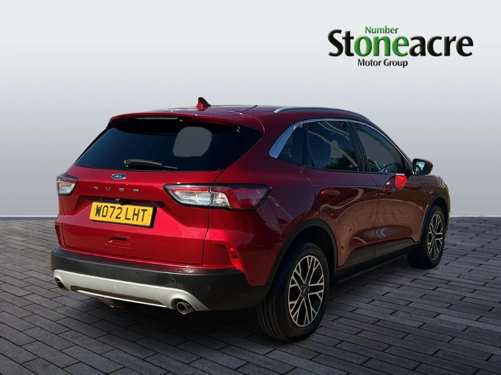 Ford Kuga 1.5 EcoBoost 150 Titanium Edition 5dr WO72LHT Image 3