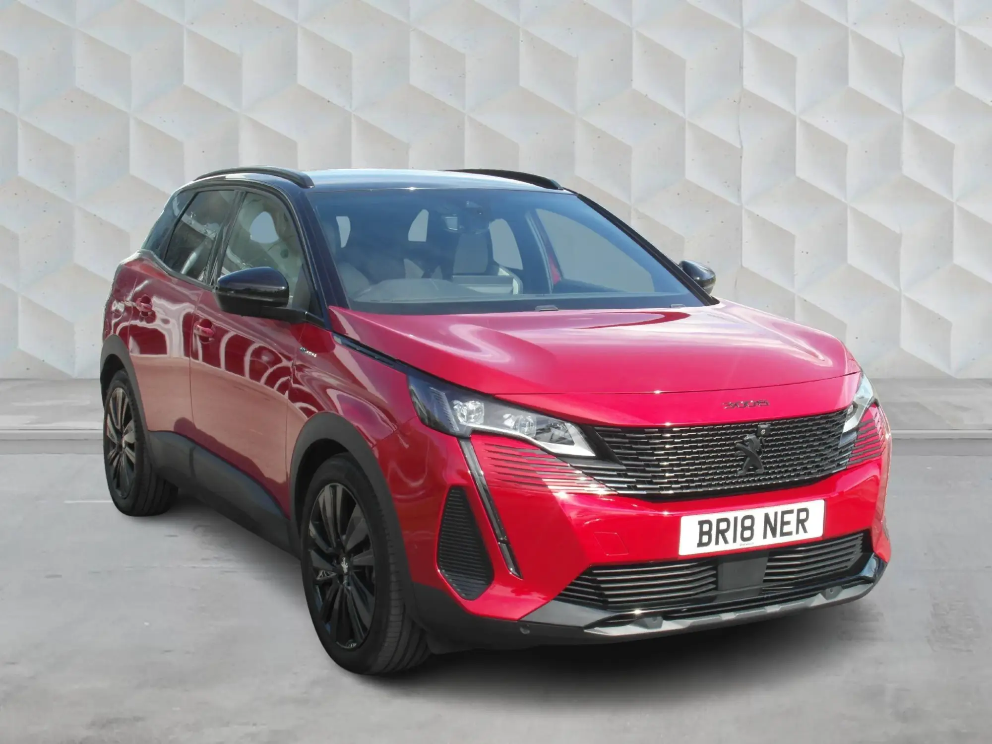 Peugeot 3008 Plug-in Hybrid Image 1