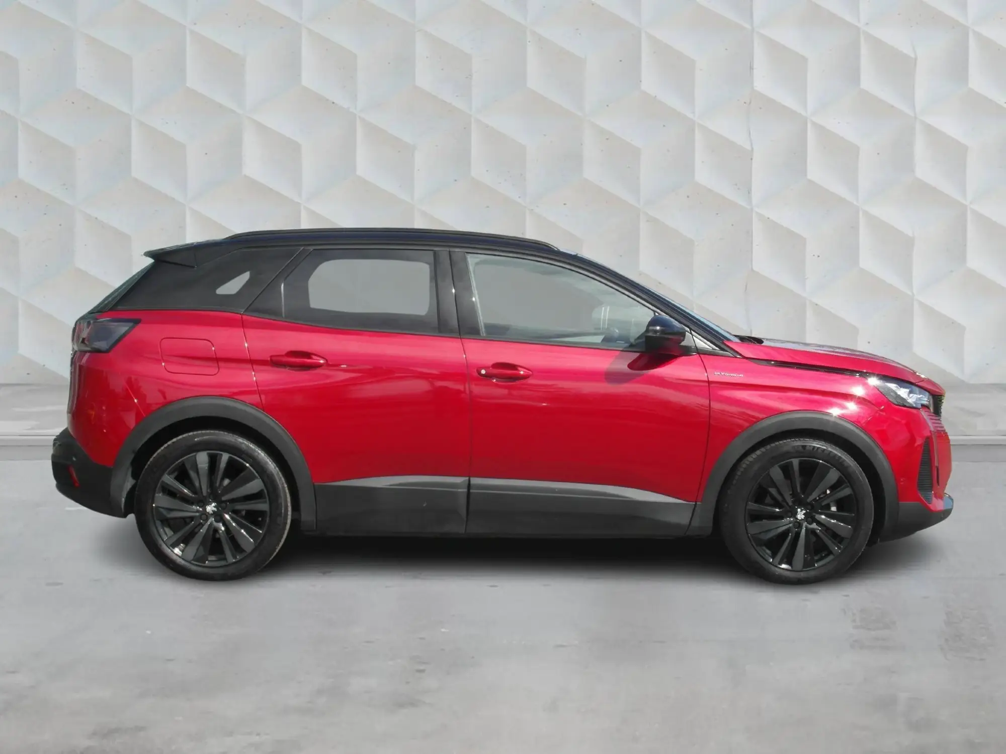 Peugeot 3008 Plug-in Hybrid Image 2