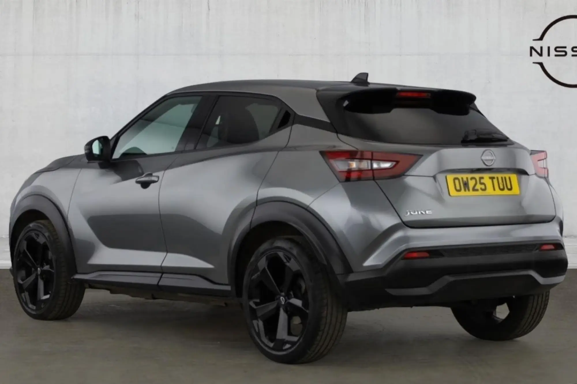 Nissan Juke 1.0 DIG-T Tekna Euro 6 (s/s) 5dr OW25TUU Image 3