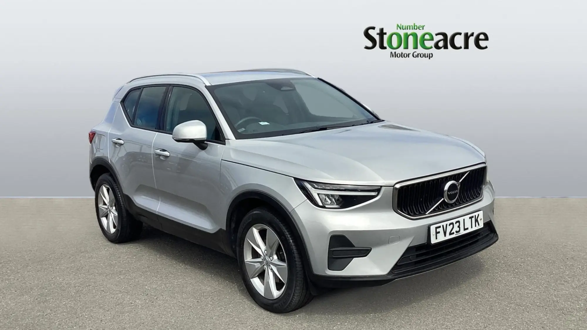 Volvo XC40 Core B3 (163 hp) Auto FV23LTK Image 1