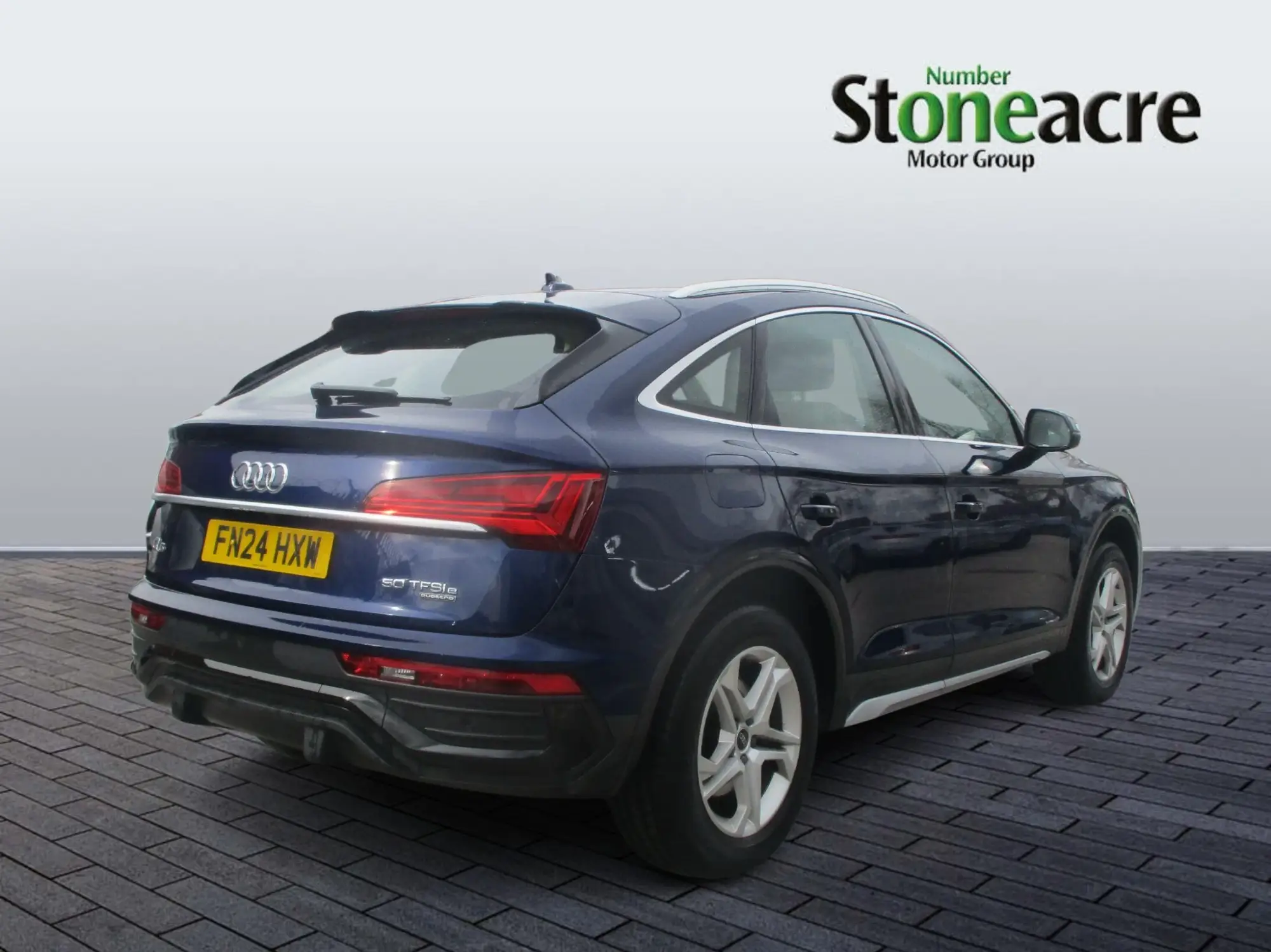 Audi Q5 2.0 TFSIe 50 Sport Sportback S Tronic quattro Euro 6 (s/s) 5dr 17.9kWh FN24HXW Image 3