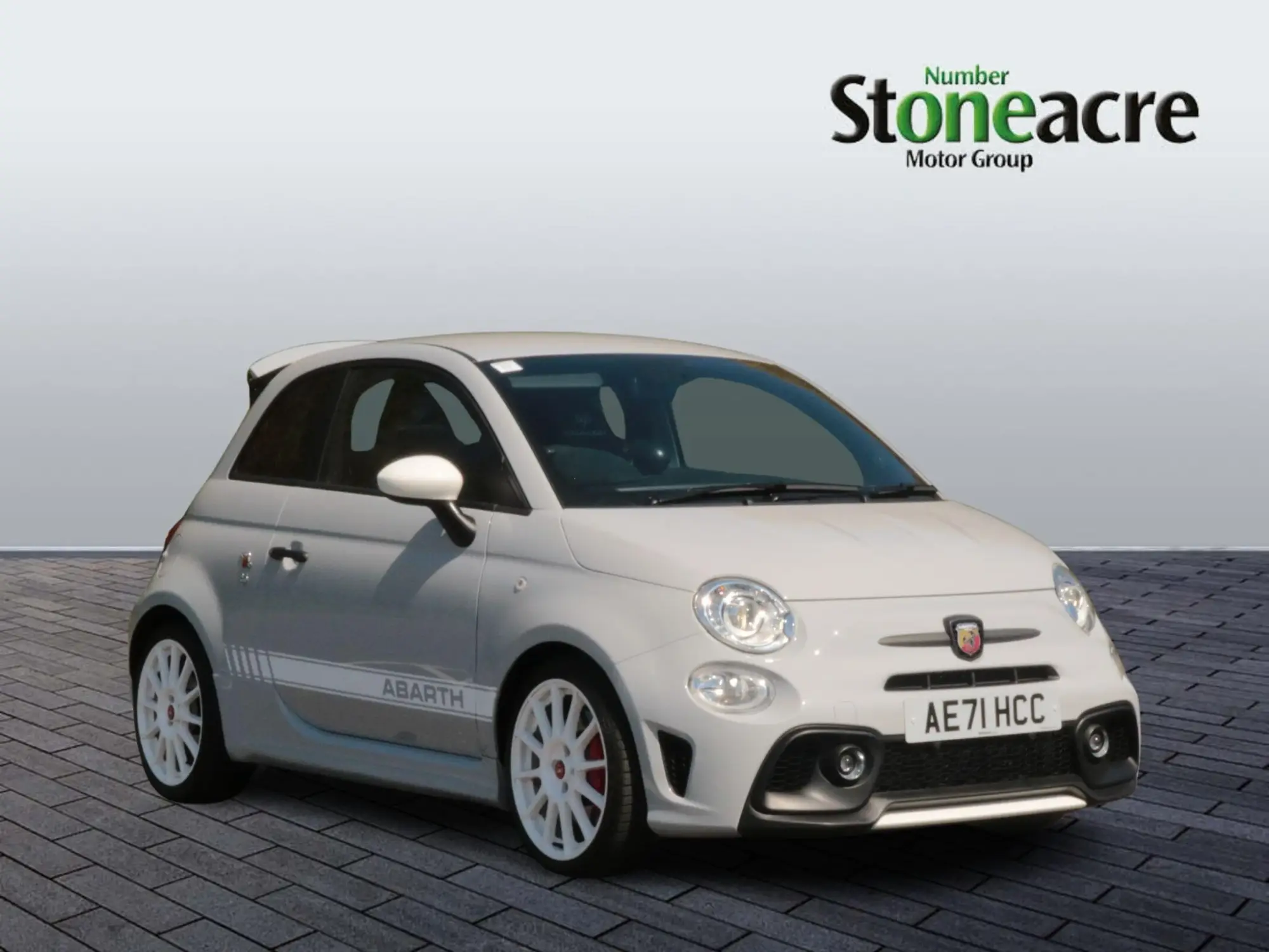 Abarth 695 1.4 T-Jet EsseEsse Euro 6 3dr AE71HCC Image 1