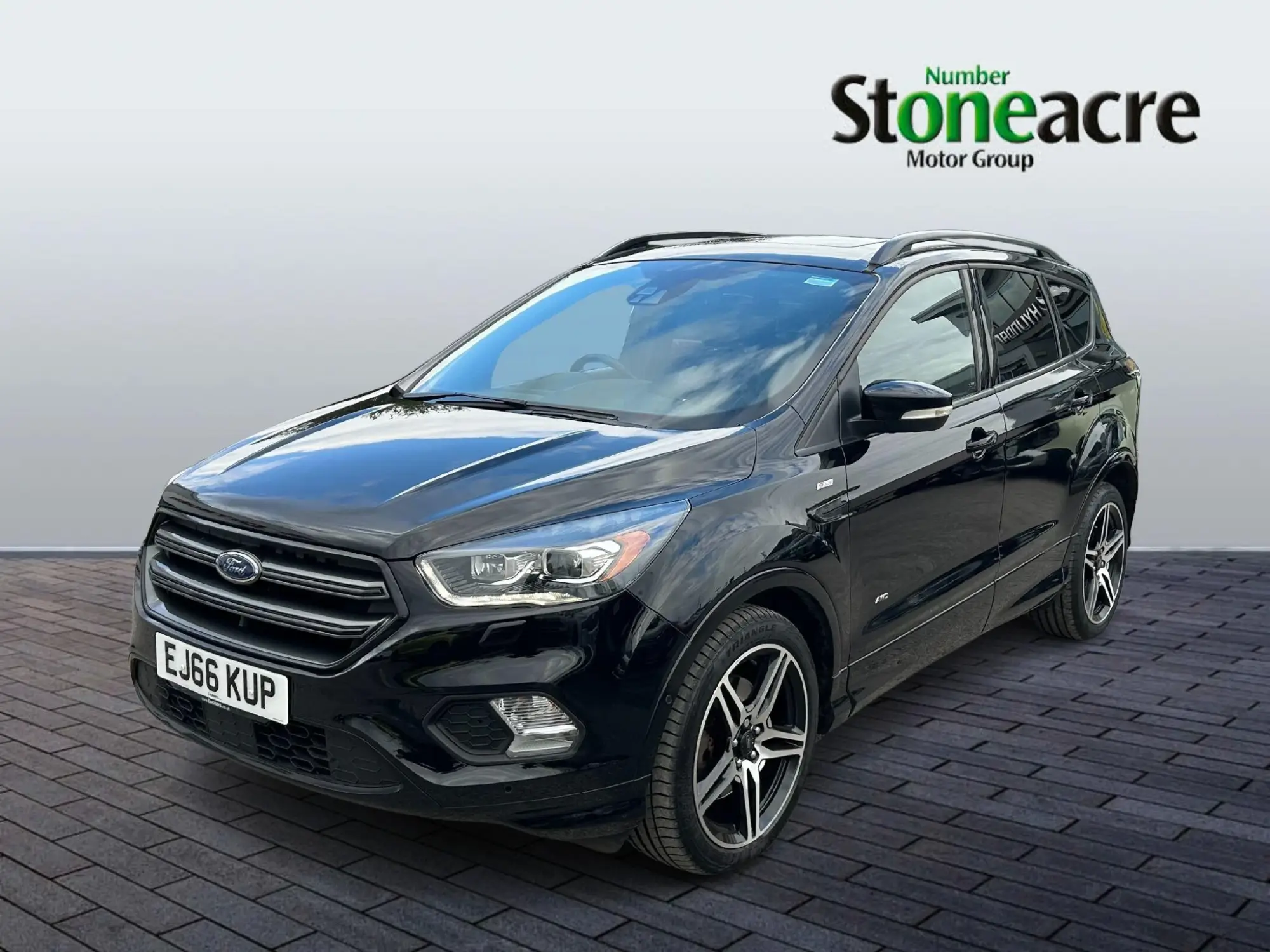 Ford Kuga 2.0 TDCi EcoBlue ST-Line AWD Euro 6 (s/s) 5dr EJ66KUP Image 3