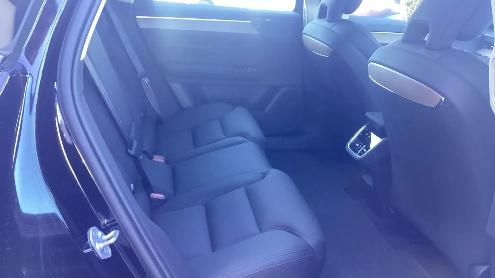 Volvo ES90 Image 6