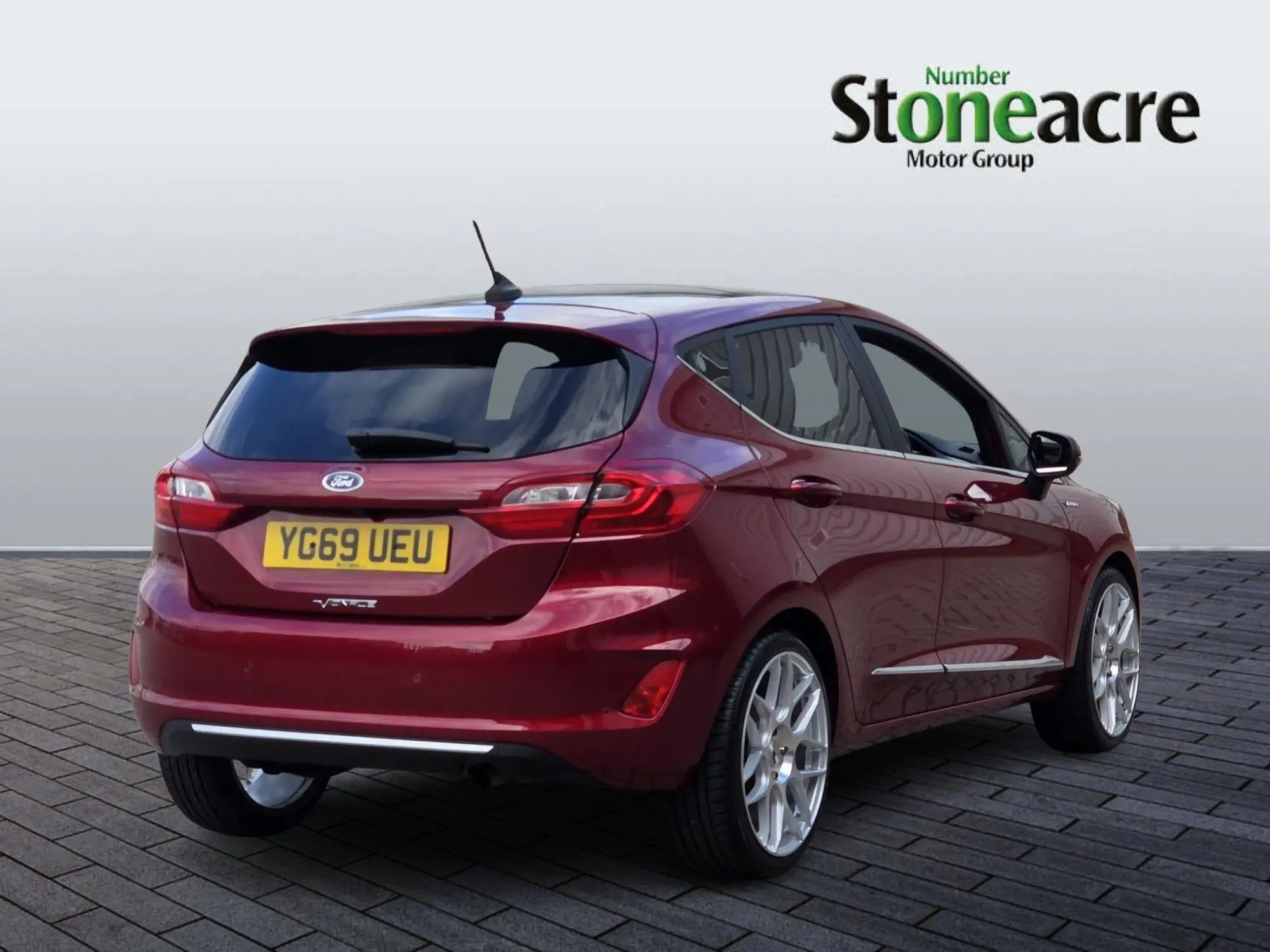 Ford Fiesta 1.0 EcoBoost 5dr Auto YG69UEU Image 3