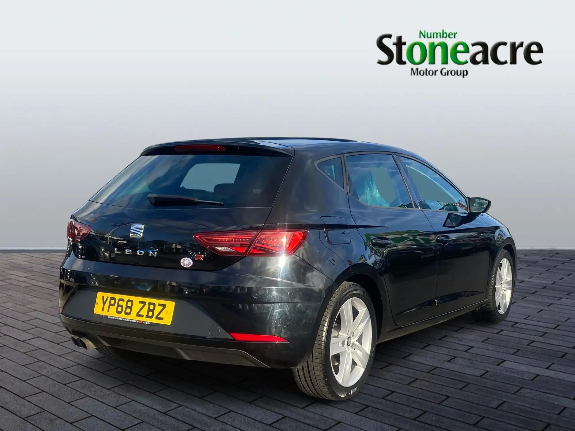 SEAT Leon 1.5 TSI EVO FR Hatchback 5dr Petrol Manual Euro 6 (s/s) (130 ps) YP68ZBZ Image 2