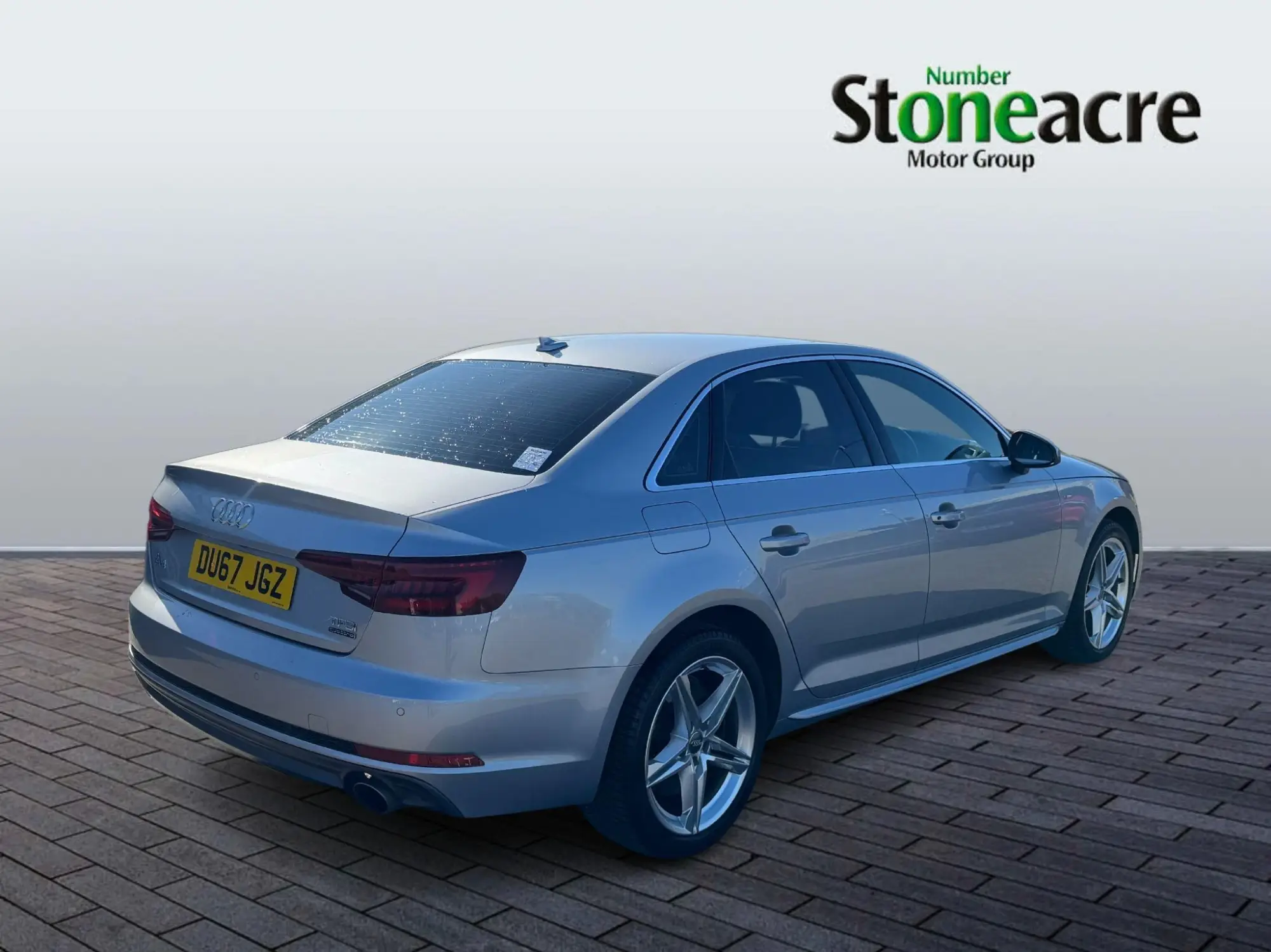 Audi A4 Saloon 2.0T FSI Quattro S Line 4dr S Tronic DU67JGZ Image 3