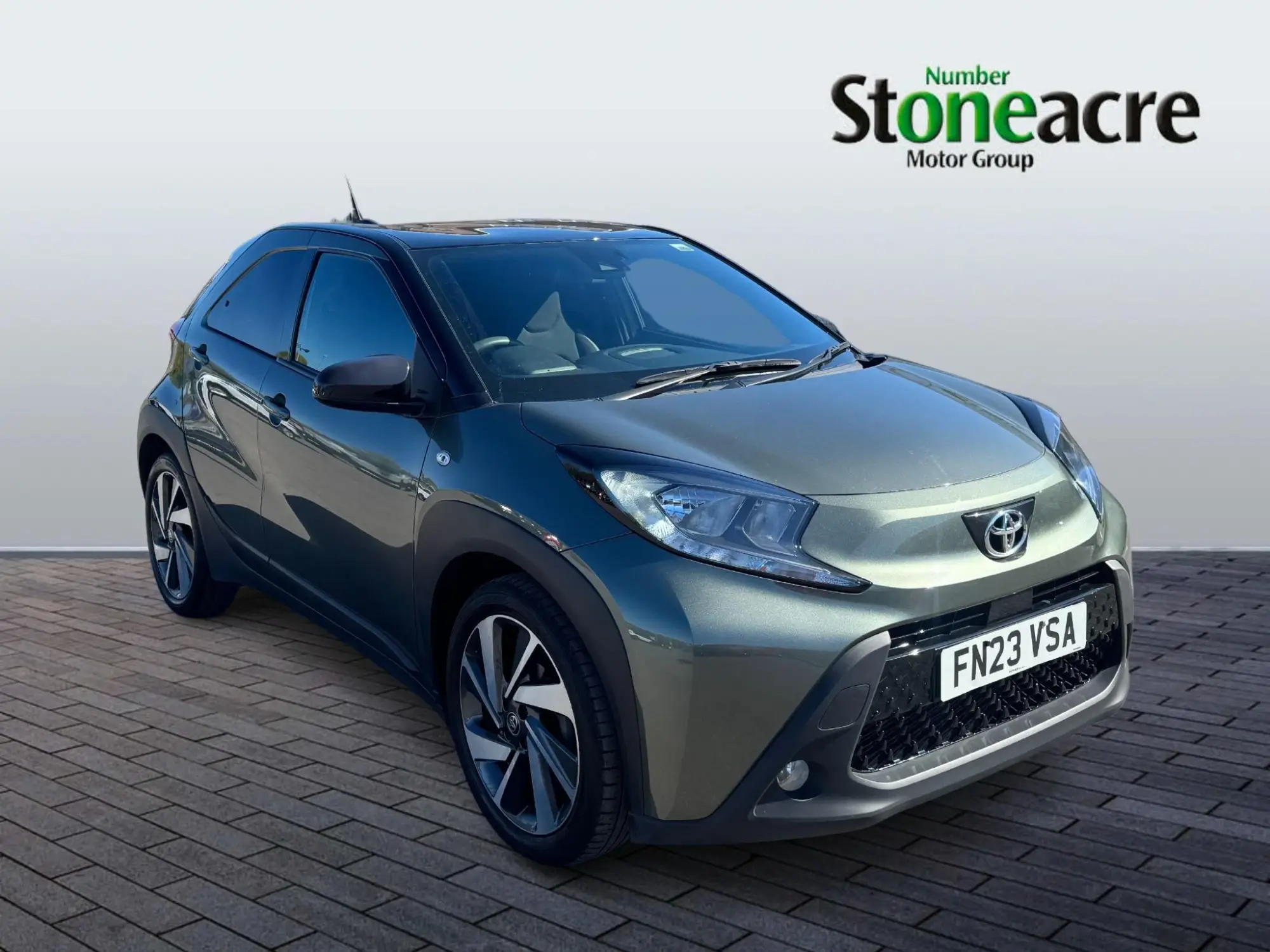 Toyota Aygo X 1.0 VVT-i Edge 5dr FN23VSA Image 1