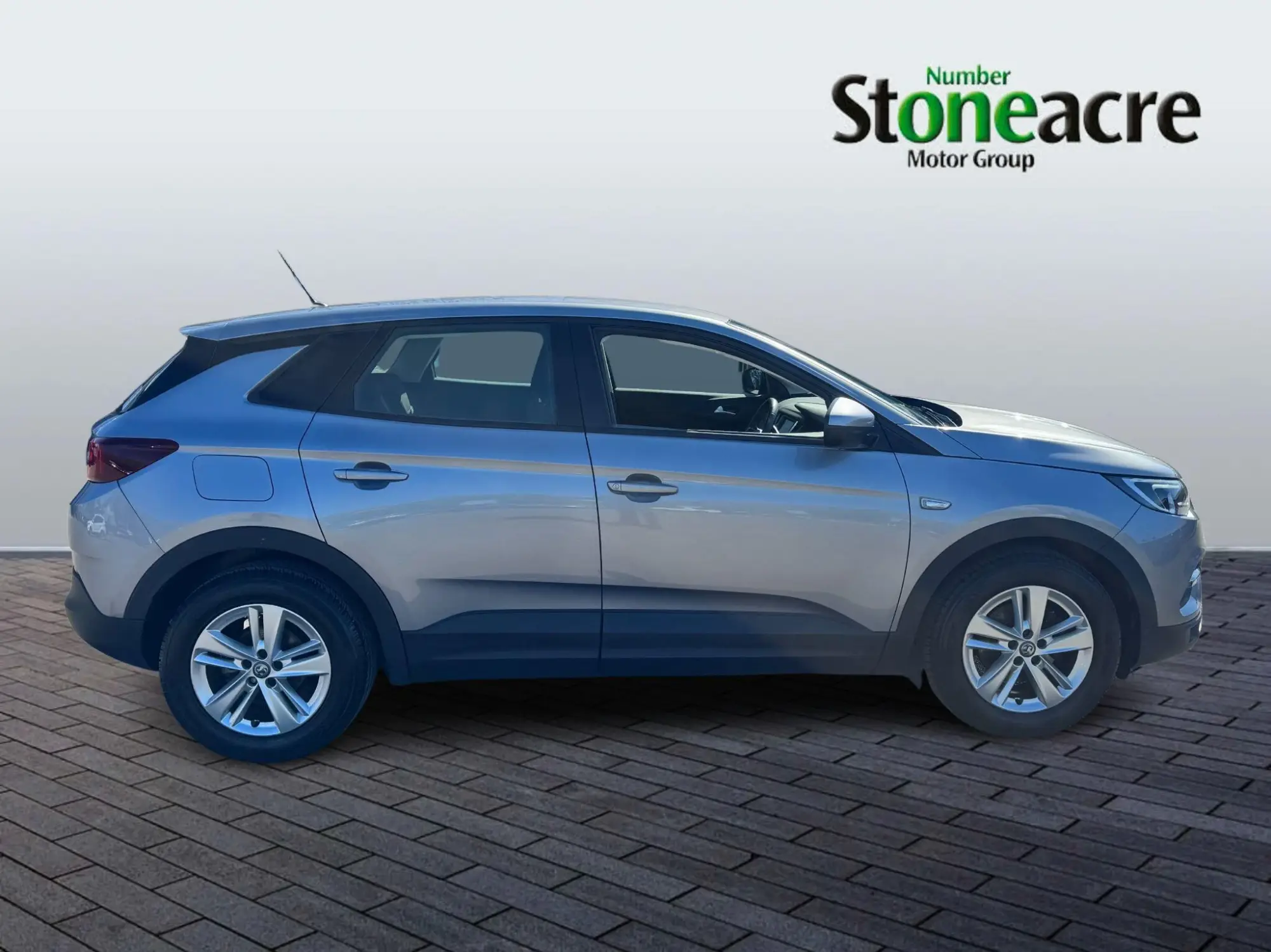 Vauxhall Grandland X 1.2 Turbo GPF SE SUV 5dr Petrol Manual Euro 6 (s/s) (130 ps) WH69CWK Image 2