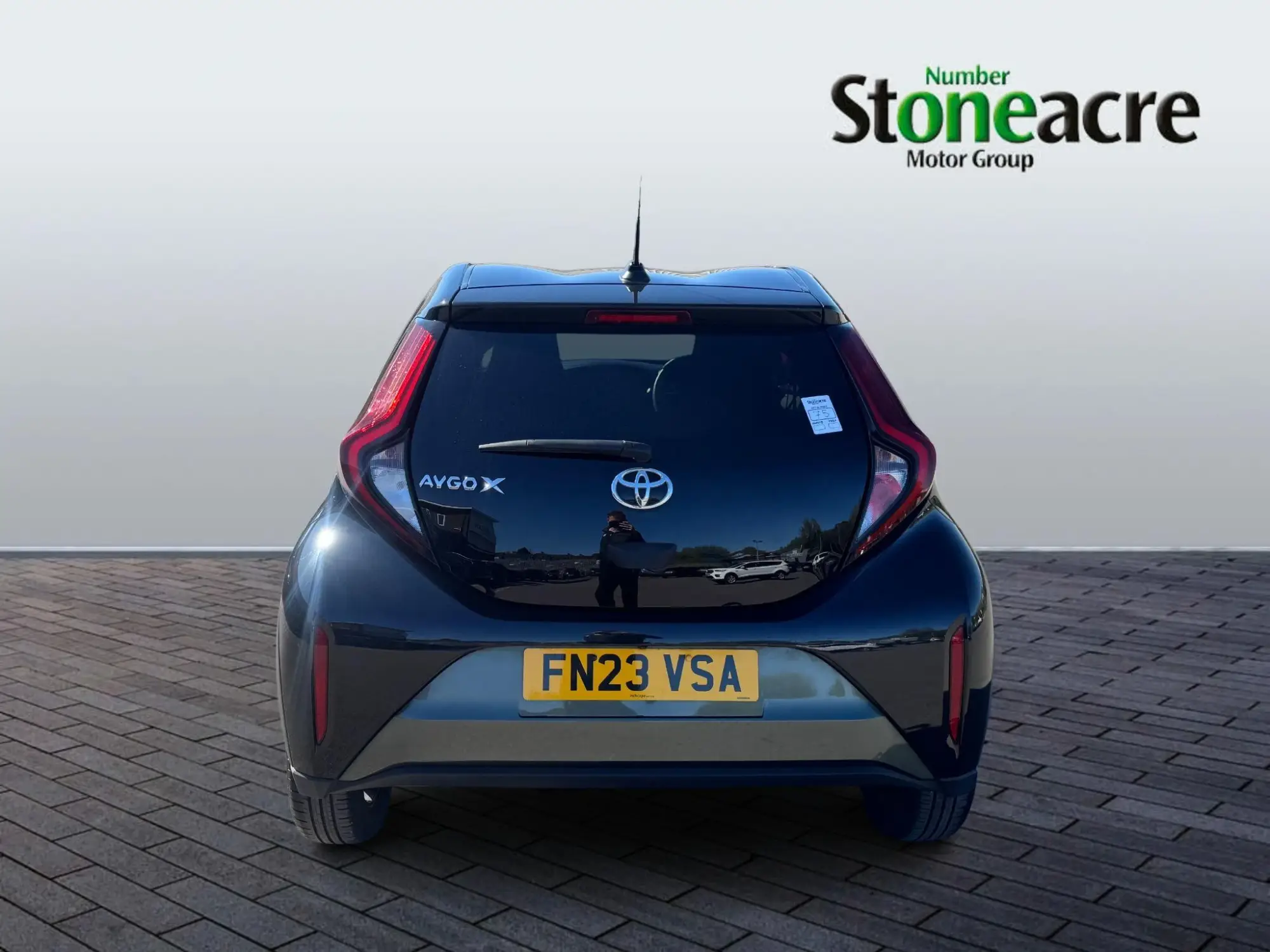 Toyota Aygo X 1.0 VVT-i Edge 5dr FN23VSA Image 3