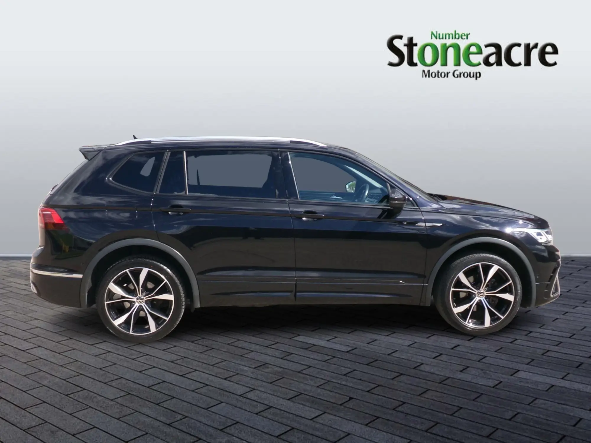 Volkswagen Tiguan Allspace 1.5 TSI R-Line DSG Euro 6 (s/s) 5dr BC22JBZ Image 2