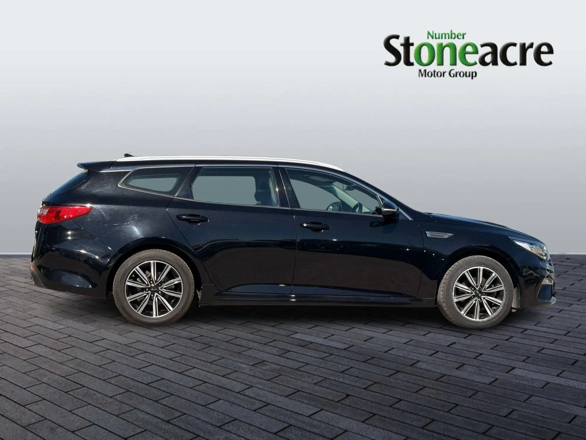 Kia Optima 1.6 CRDi 2 Sportswagon Euro 6 (s/s) 5dr BG68PJO Image 2