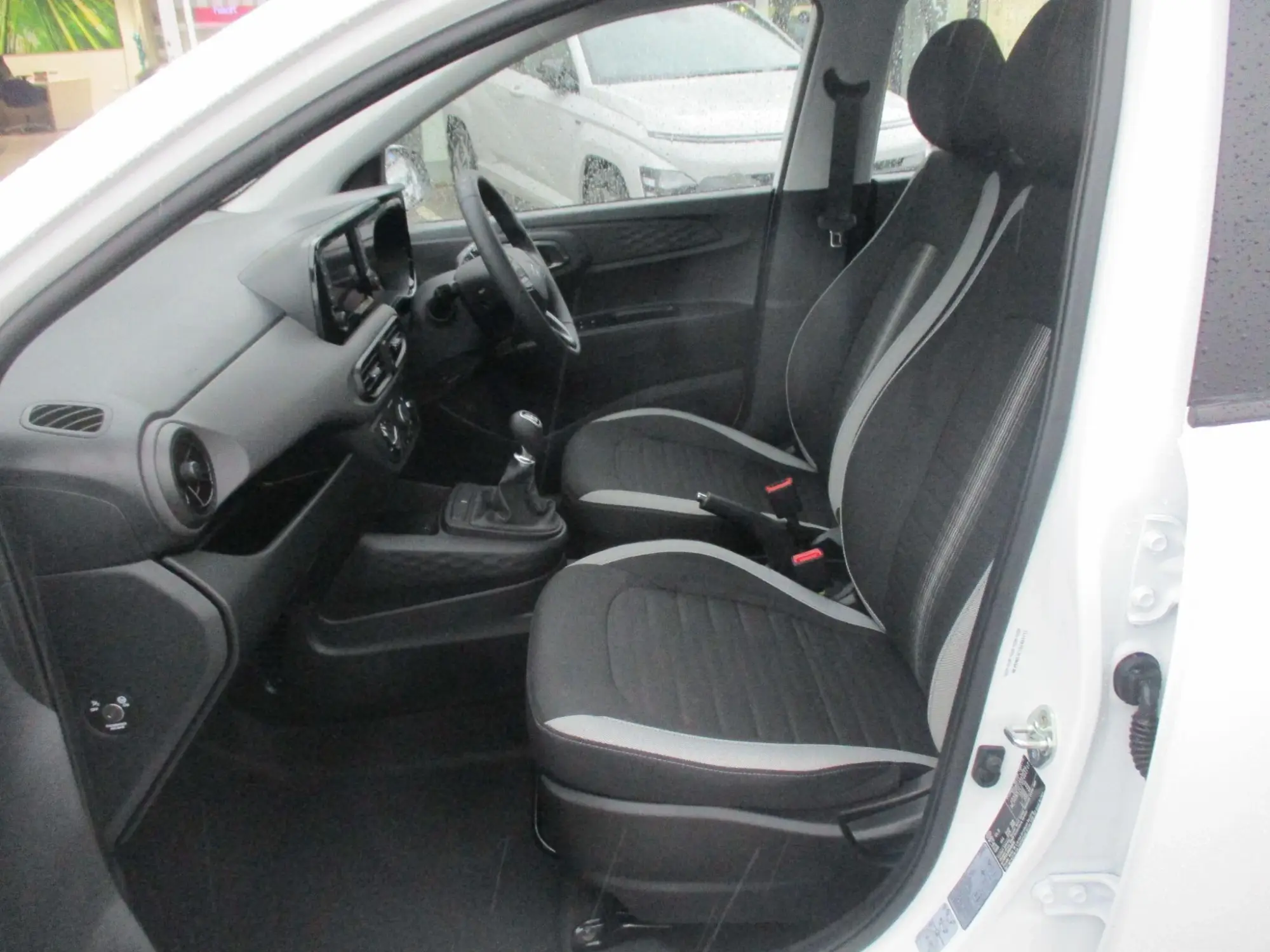 Hyundai i10 Image 22
