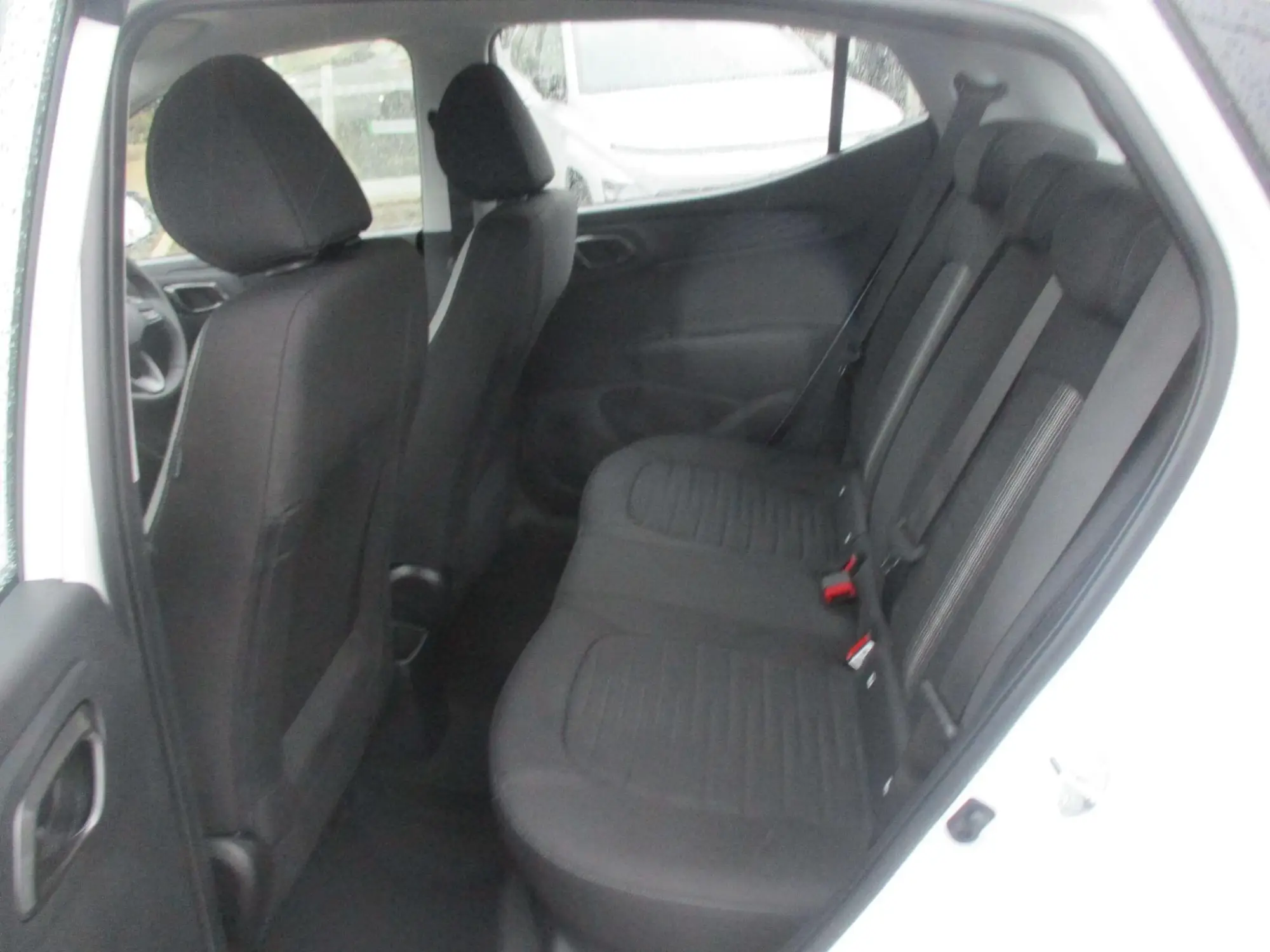 Hyundai i10 Image 23