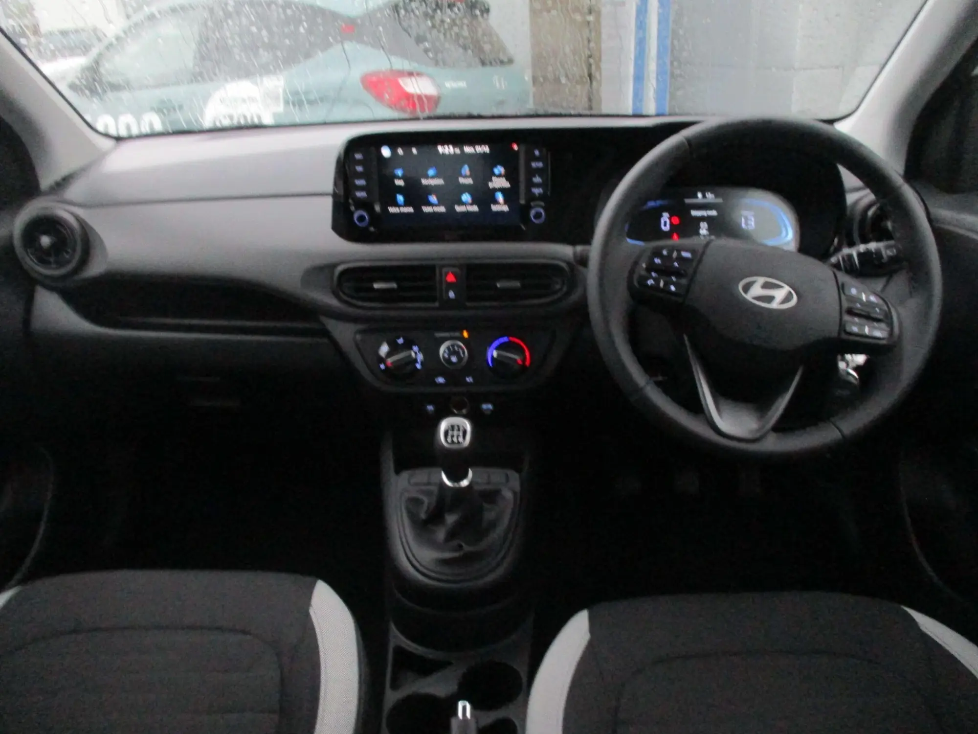 Hyundai i10 Image 24