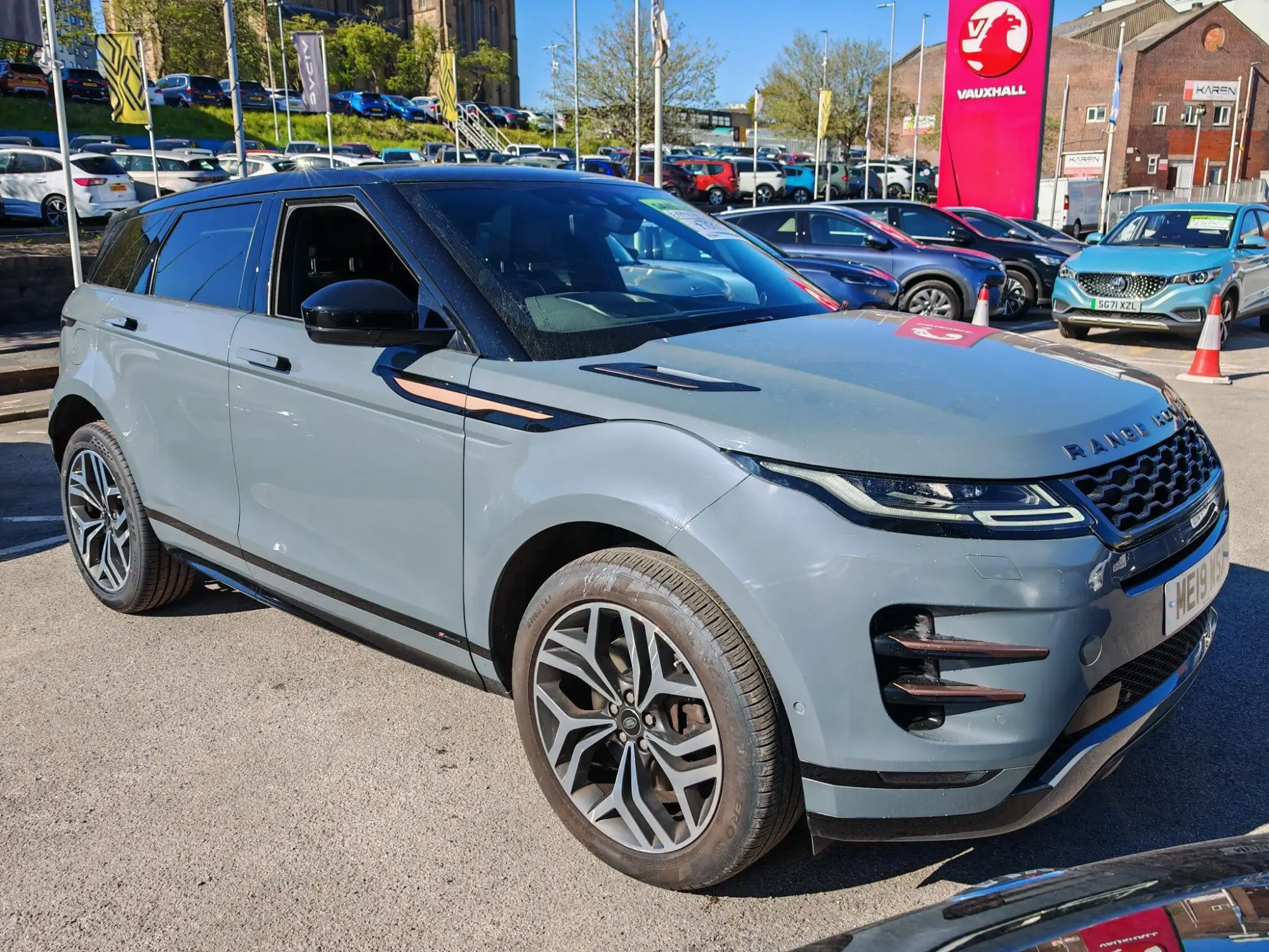 Land Rover Range Rover Evoque 2.0 D180 First Edition SUV 5dr Diesel Auto 4WD Euro 6 (s/s) (180 ps) ME19WSX Image 1