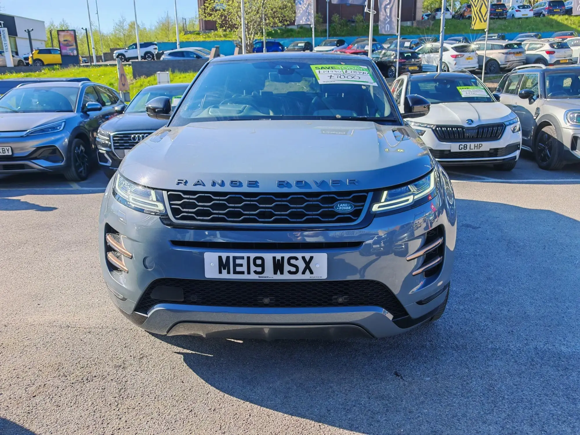 Land Rover Range Rover Evoque 2.0 D180 First Edition SUV 5dr Diesel Auto 4WD Euro 6 (s/s) (180 ps) ME19WSX Image 2