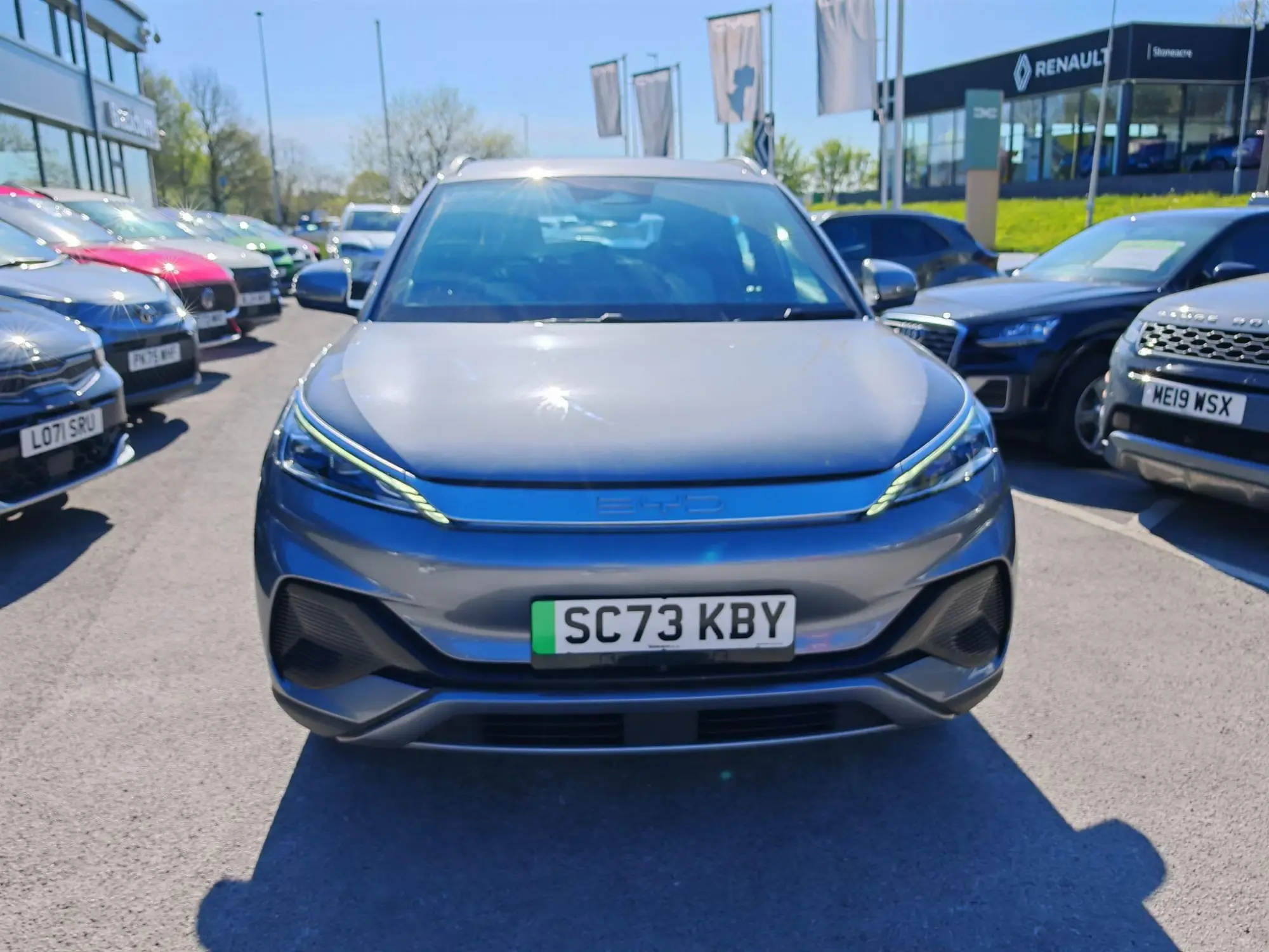 BYD ATTO 3 60.48kWh Design Auto 5dr SC73KBY Image 2