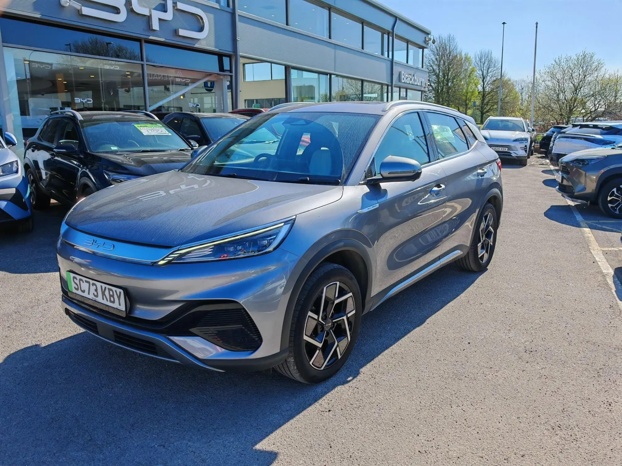 BYD ATTO 3 60.48kWh Design Auto 5dr SC73KBY Image 3