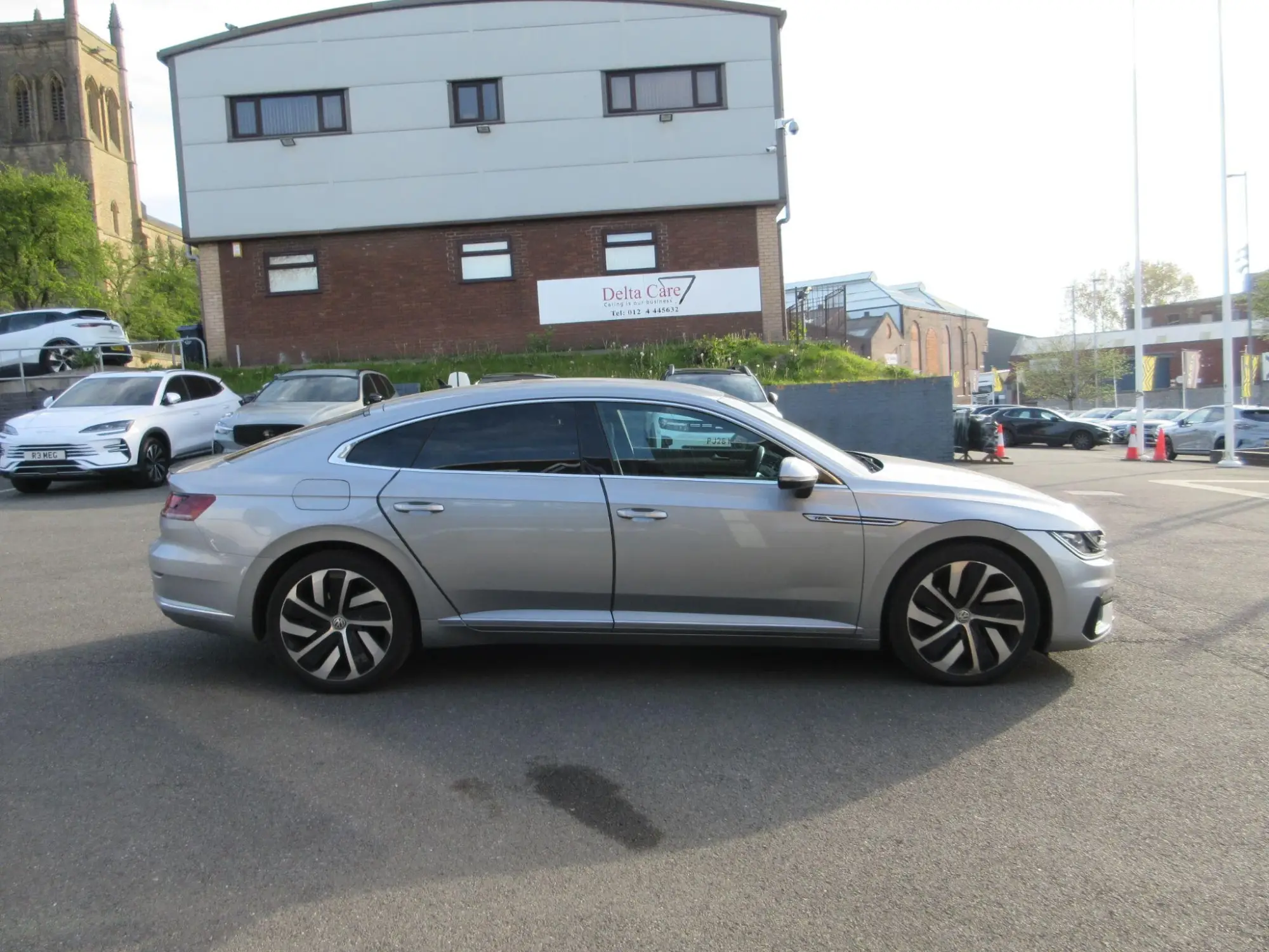 Volkswagen Arteon 2.0 TDI R-Line Fastback Euro 6 (s/s) 5dr H13YSE Image 2