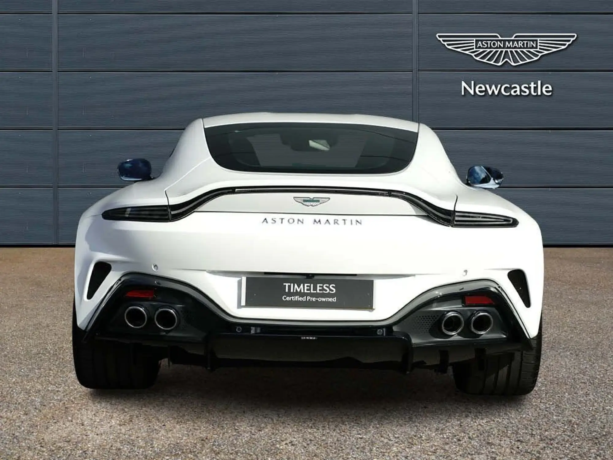 Aston Martin Vantage 4.0 V8 Auto Euro 6 2dr NK25ZGL Image 2