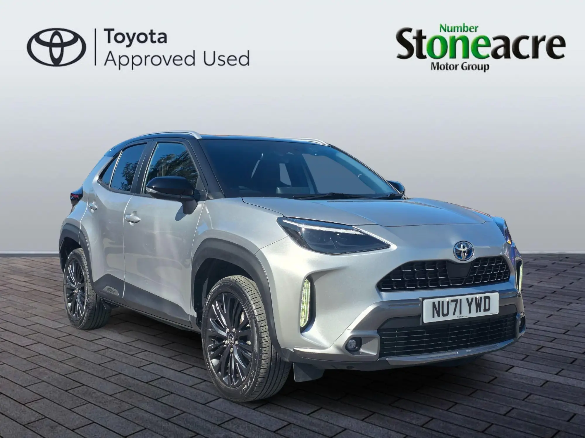 Toyota Yaris Cross 1.5 VVT-h Dynamic SUV 5dr Petrol Hybrid E-CVT AWD Euro 6 (s/s) (116 ps) NU71YWD Image 1