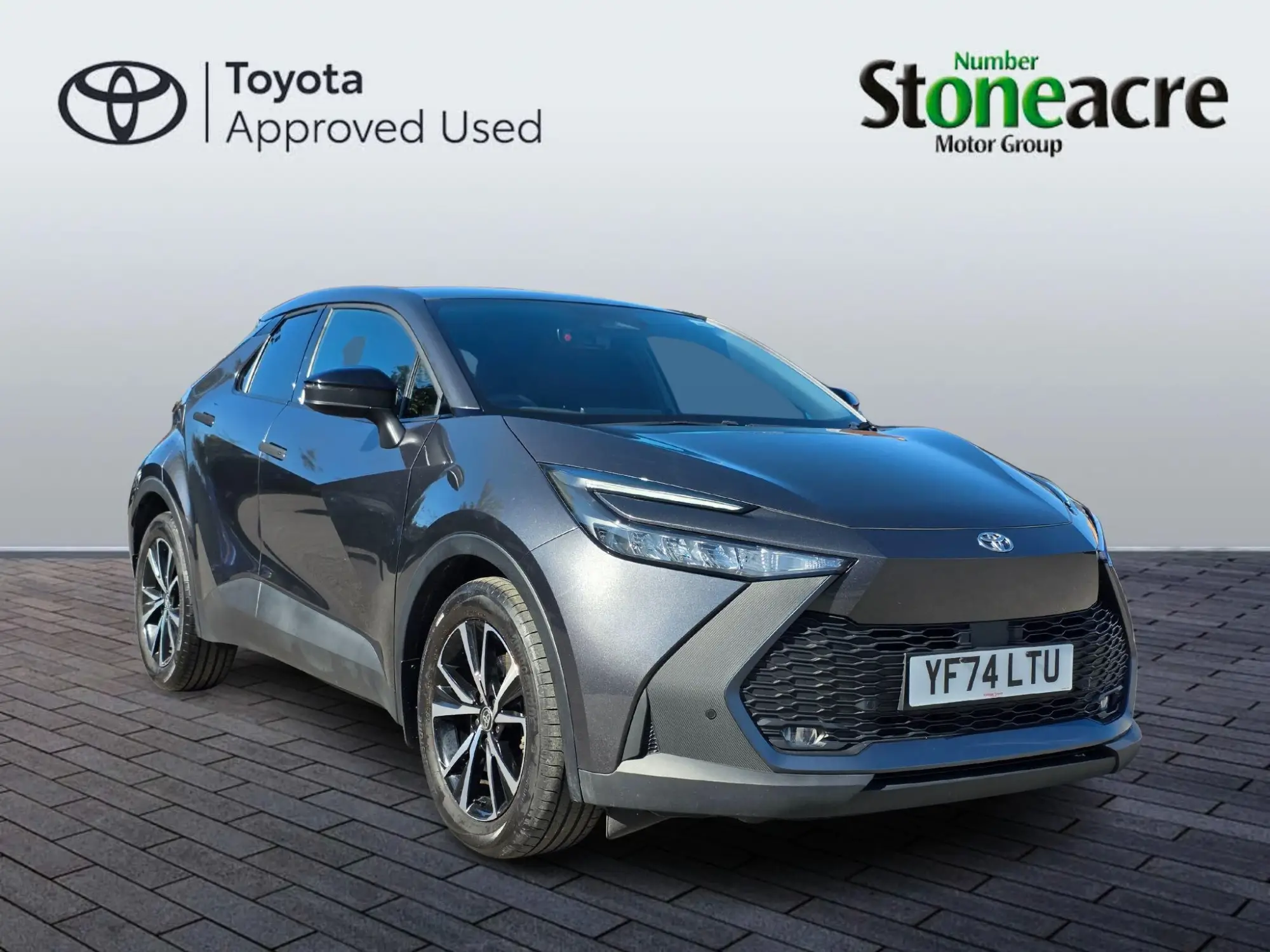 Toyota C-HR Plug-in Hybrid 2.0 VVT-h 13.6 kWh Design CVT Euro 6 (s/s) 5dr YF74LTU Image 1