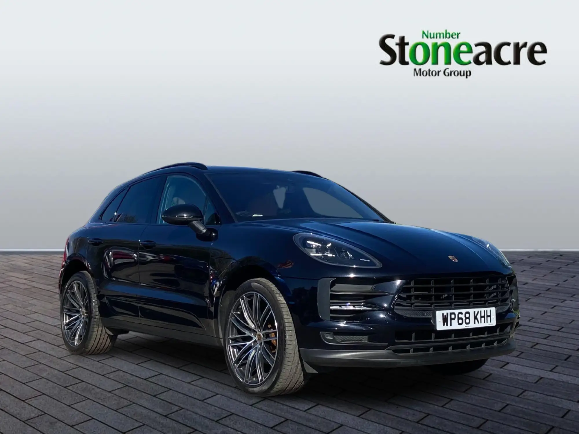Porsche Macan 2.0T PDK 4WD Euro 6 (s/s) 5dr WP68KHH Image 1
