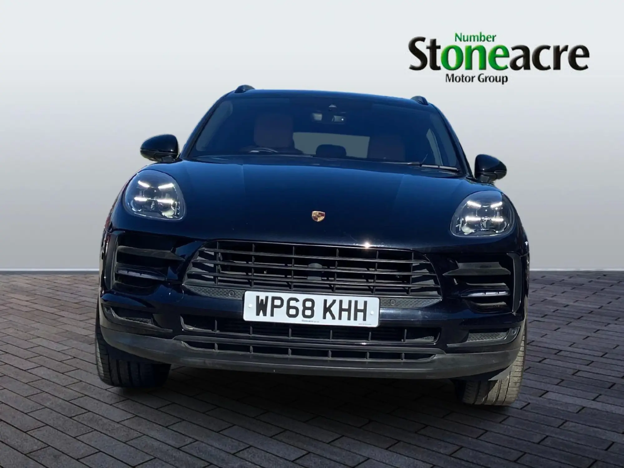 Porsche Macan 2.0T PDK 4WD Euro 6 (s/s) 5dr WP68KHH Image 2
