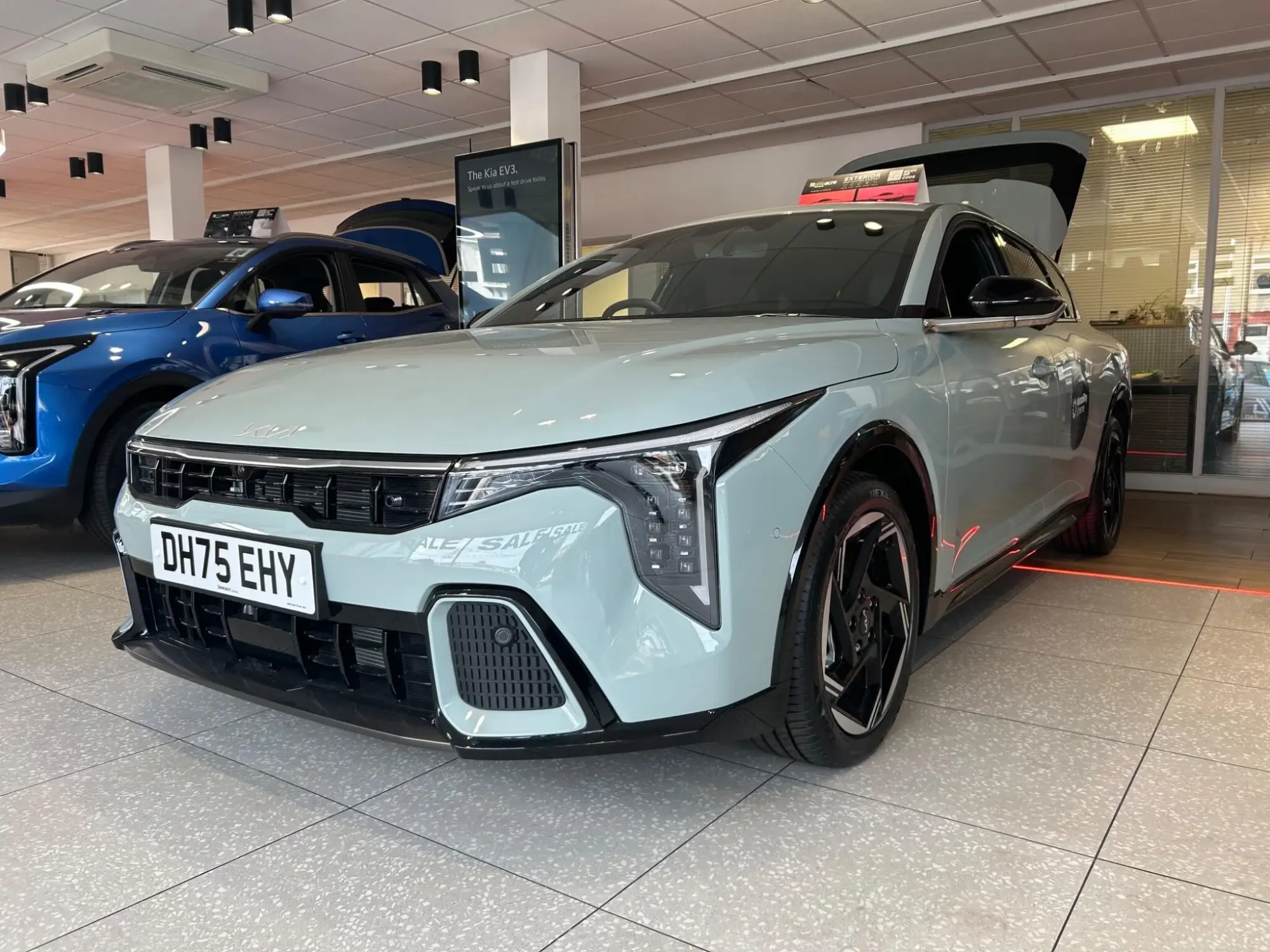 Kia K4 1.0 T-GDi MHEV GT-Line DCT Euro 6 (s/s) 5dr DH75EHY Image 3