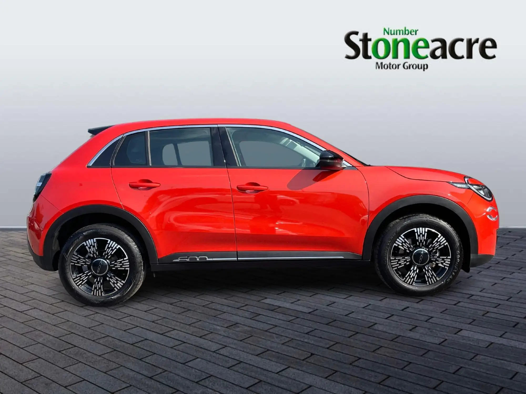 Fiat 600 1.2 MHEV e-DCT Euro 6 (s/s) 5dr FE25EKR Image 2