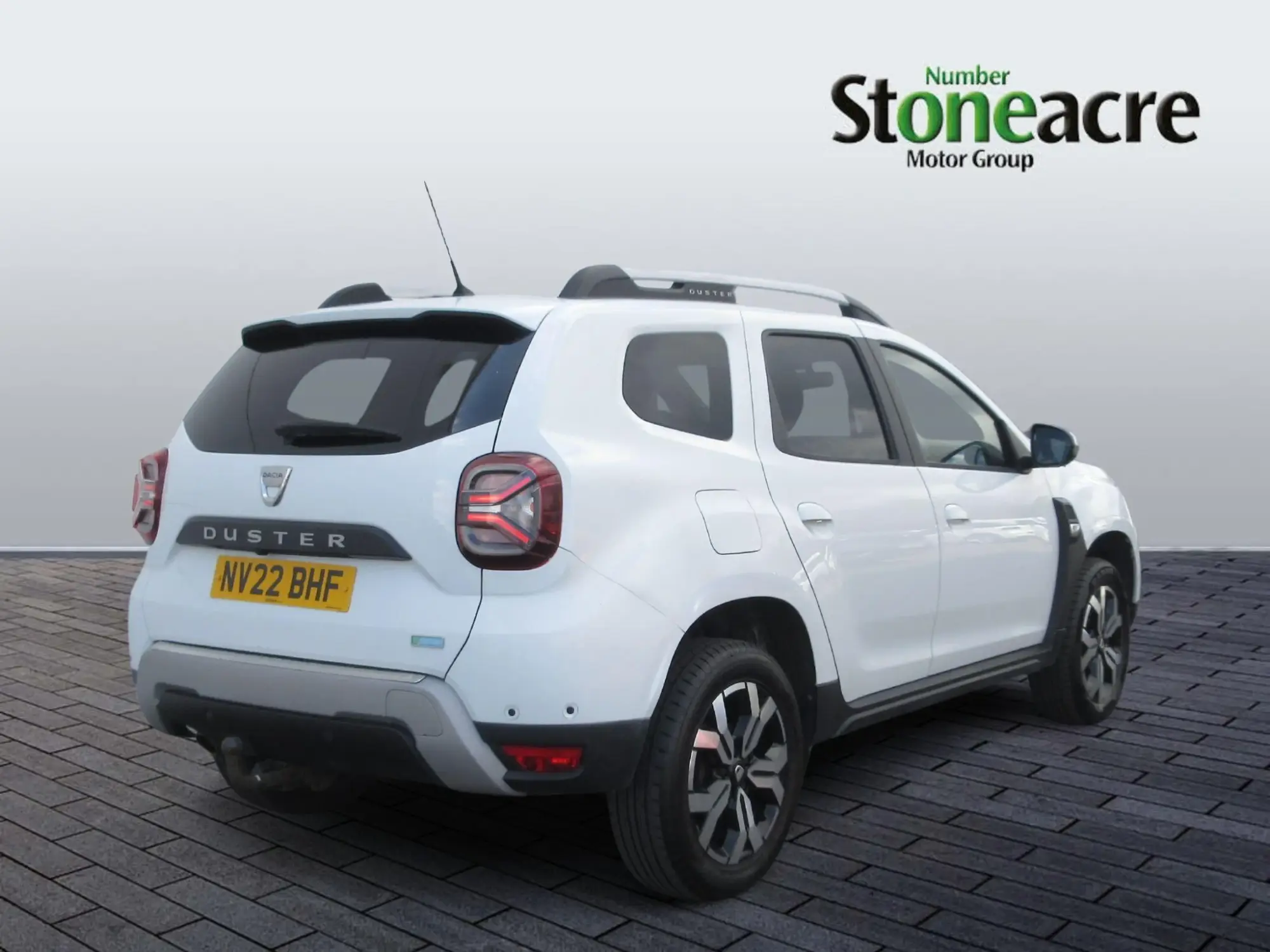 Dacia Duster 1.0 TCe 100 Bi-Fuel Prestige 5dr NV22BHF Image 3