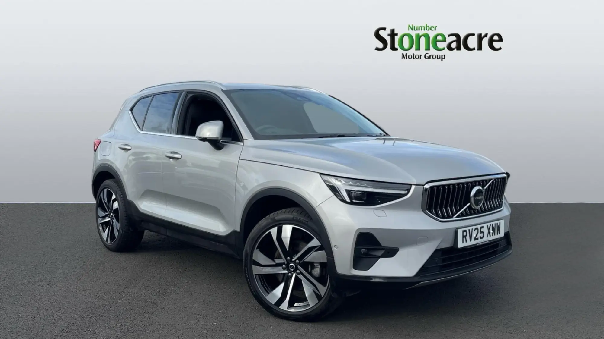 Volvo XC40 Image 1