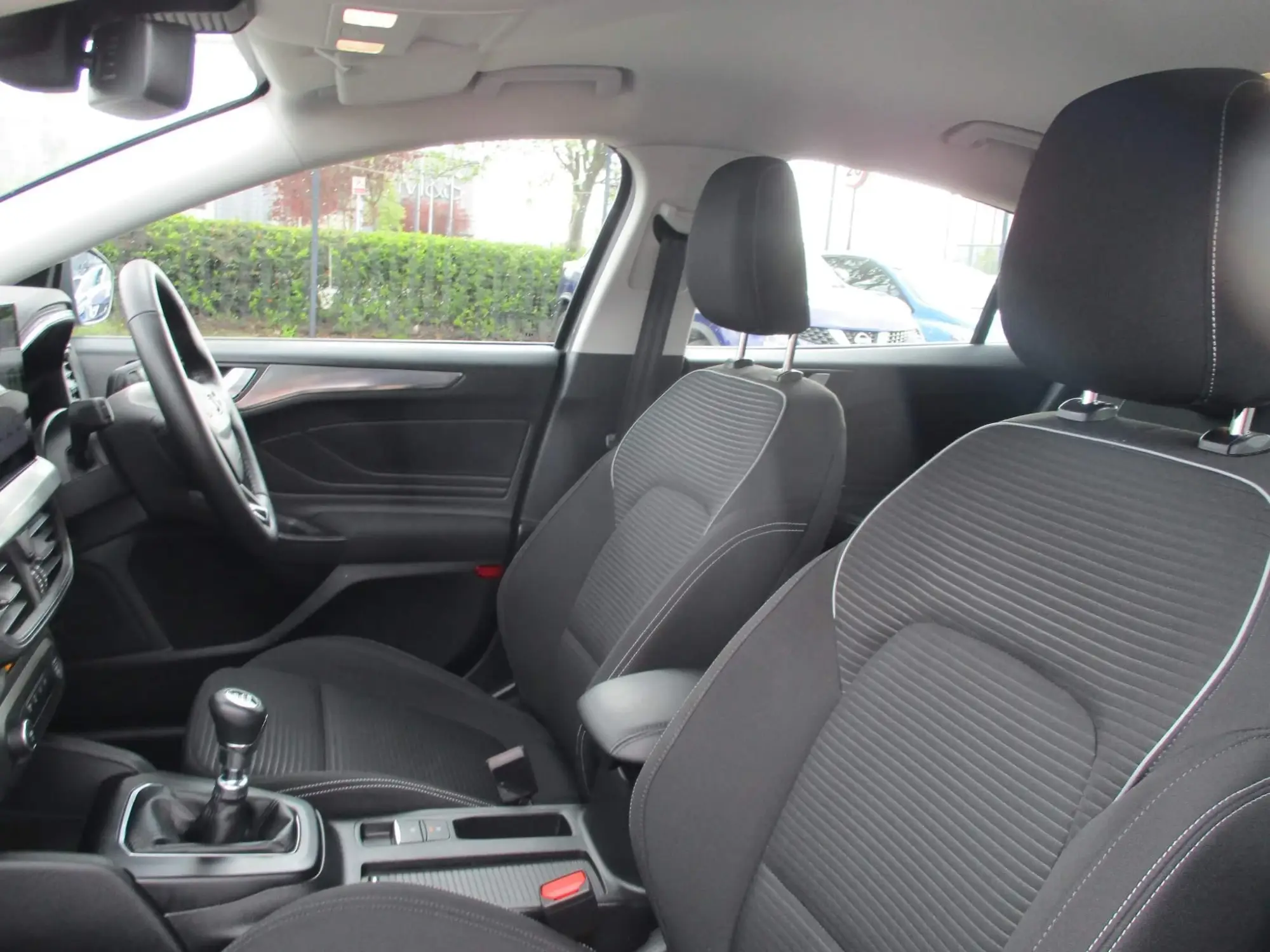 Ford Focus Image 19
