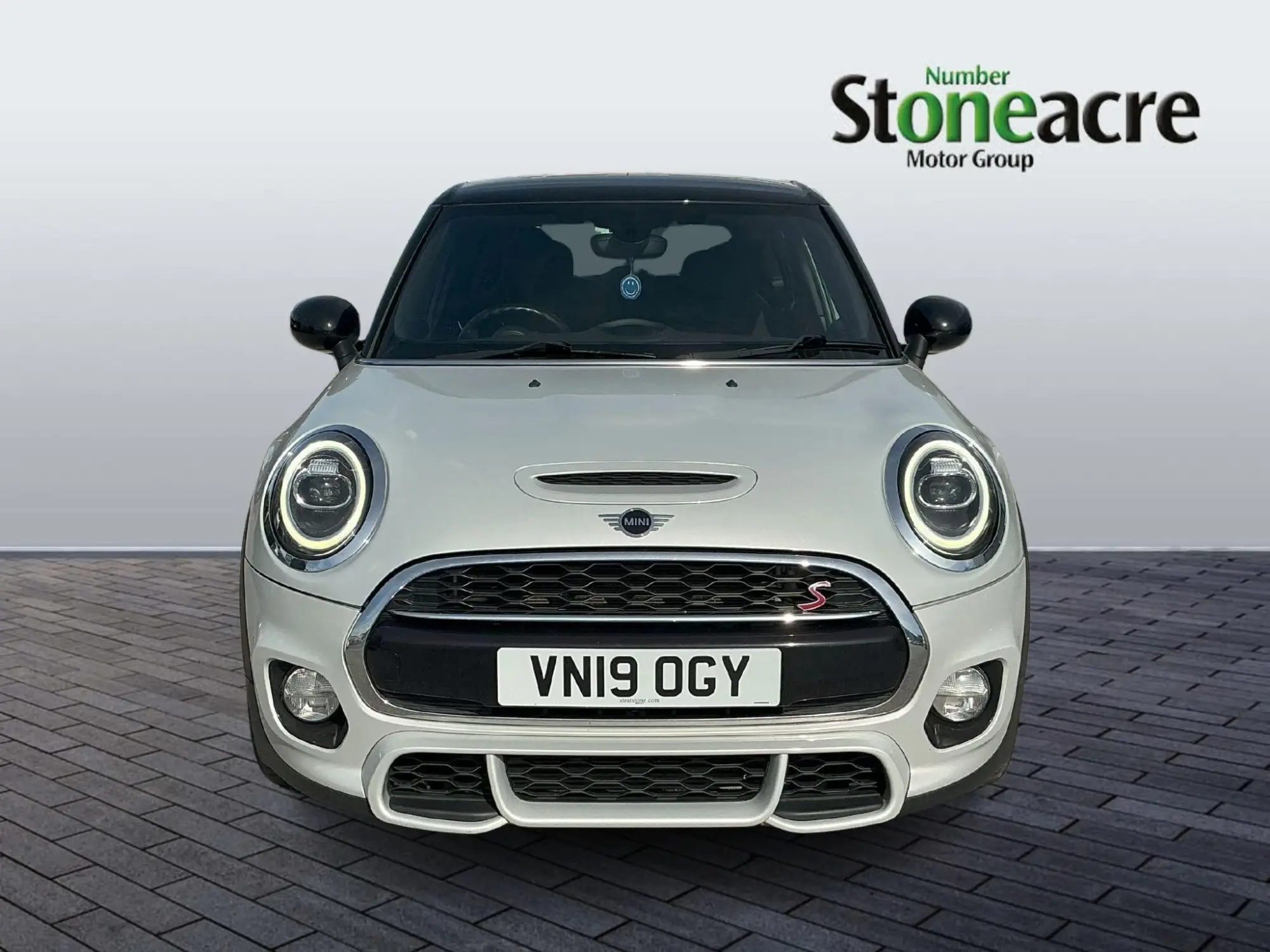 MINI Hatch 2.0 Cooper S Sport Euro 6 (s/s) 5dr VN19OGY Image 2